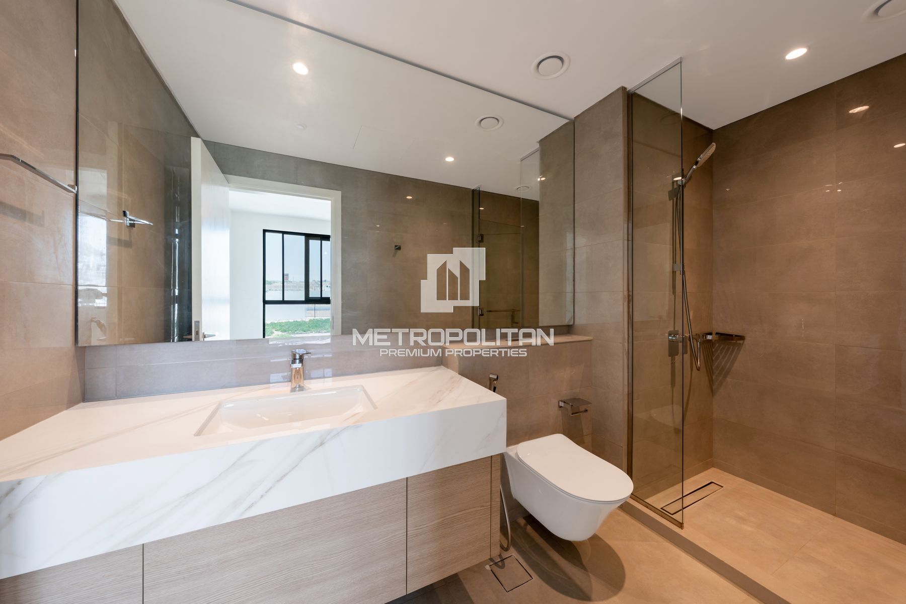 Spacious | Ready to Move-in | Corner | 2 Cheques