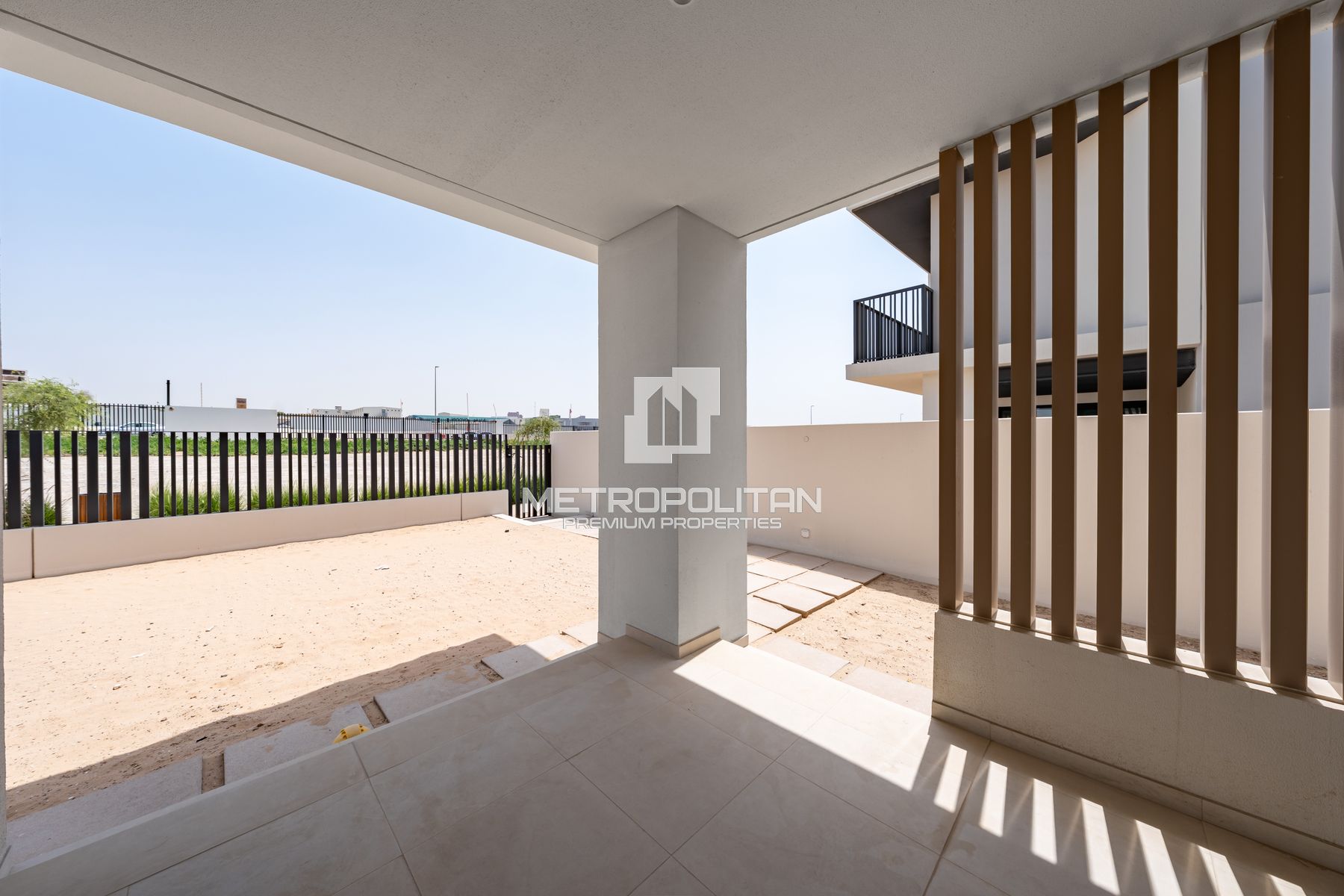 Spacious | Ready to Move-in | Corner | 2 Cheques