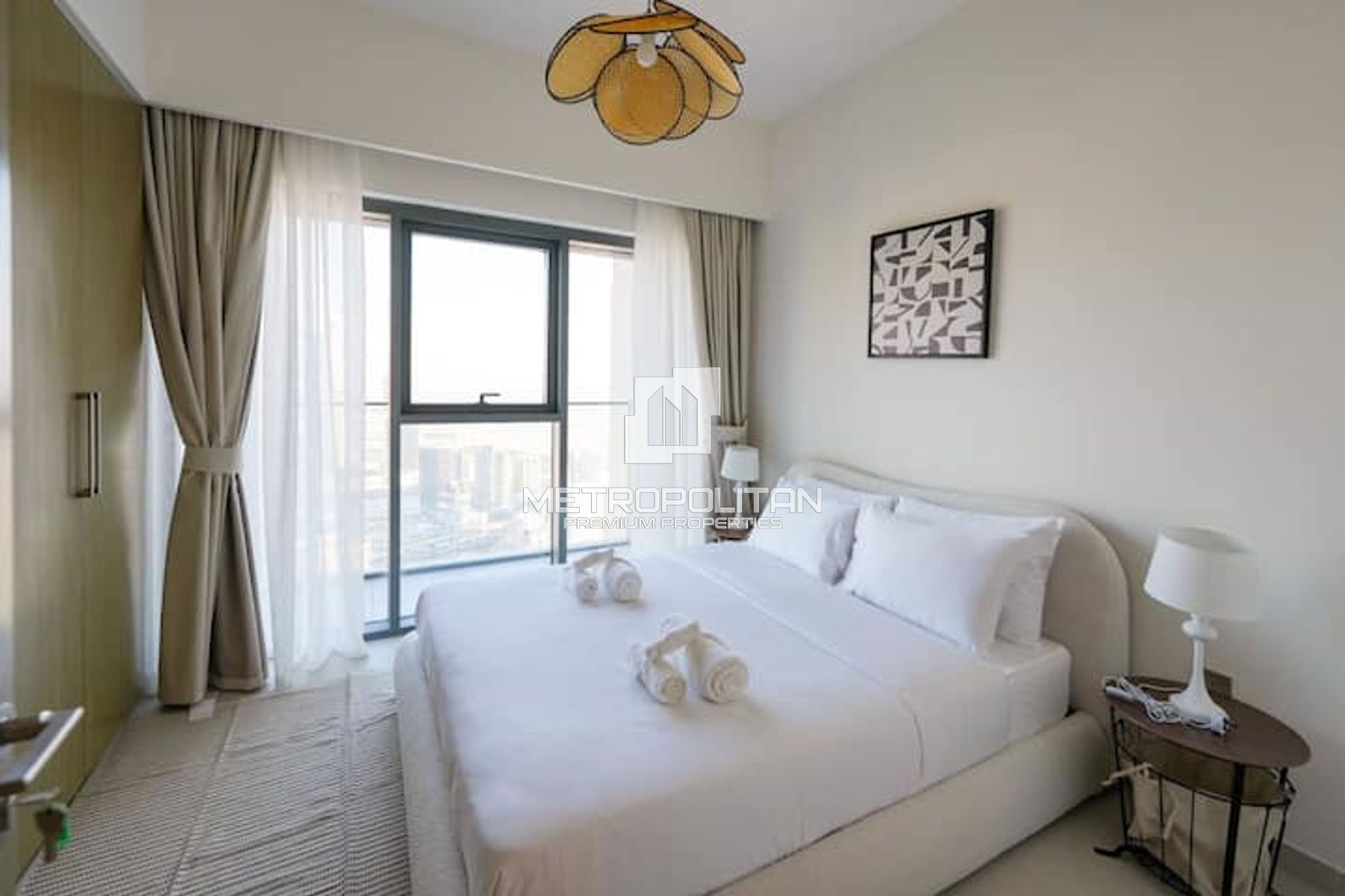 High Floor | Furnished | Vacant | WALK TO MALL