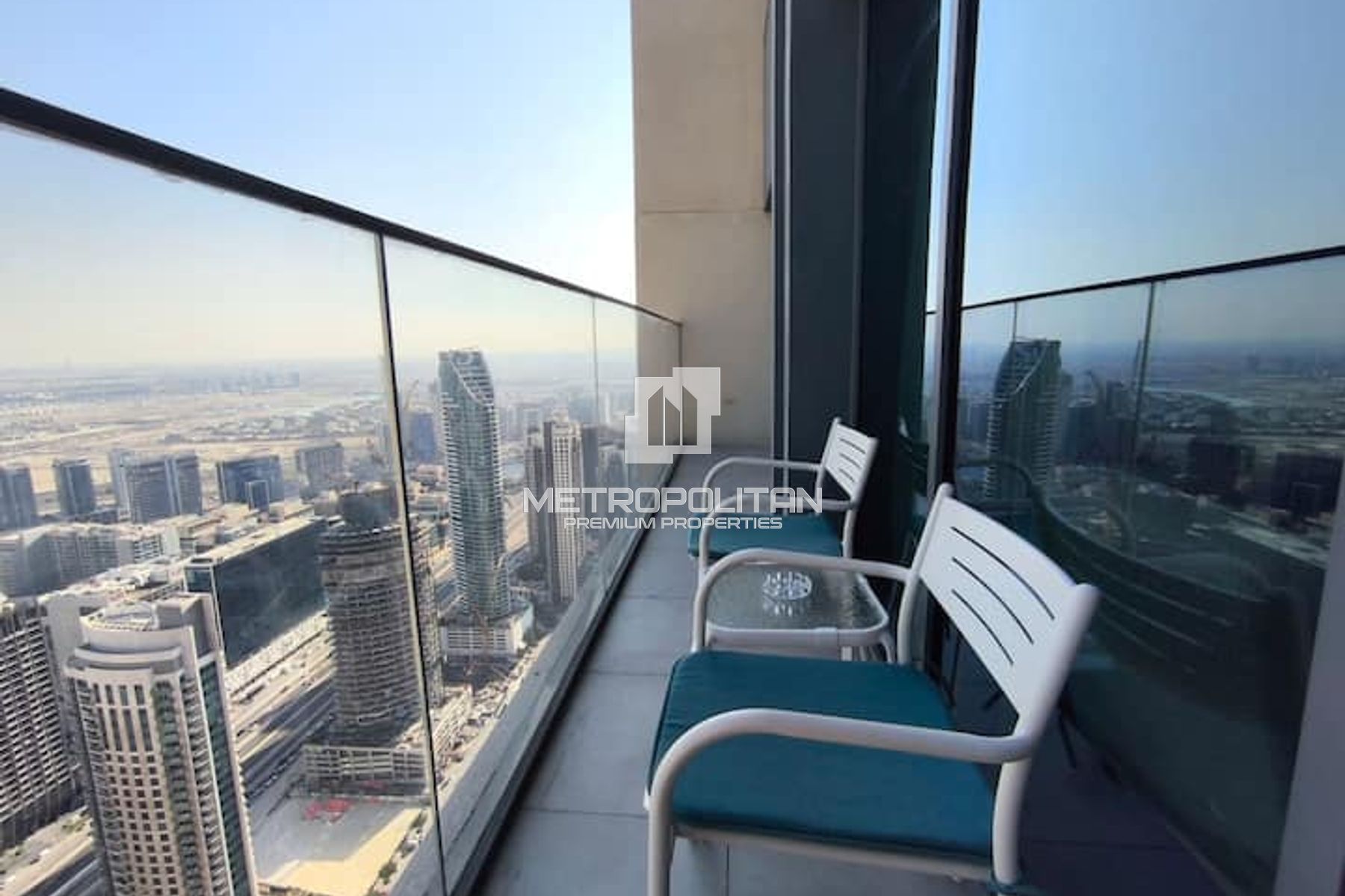 High Floor | Furnished | Vacant | WALK TO MALL