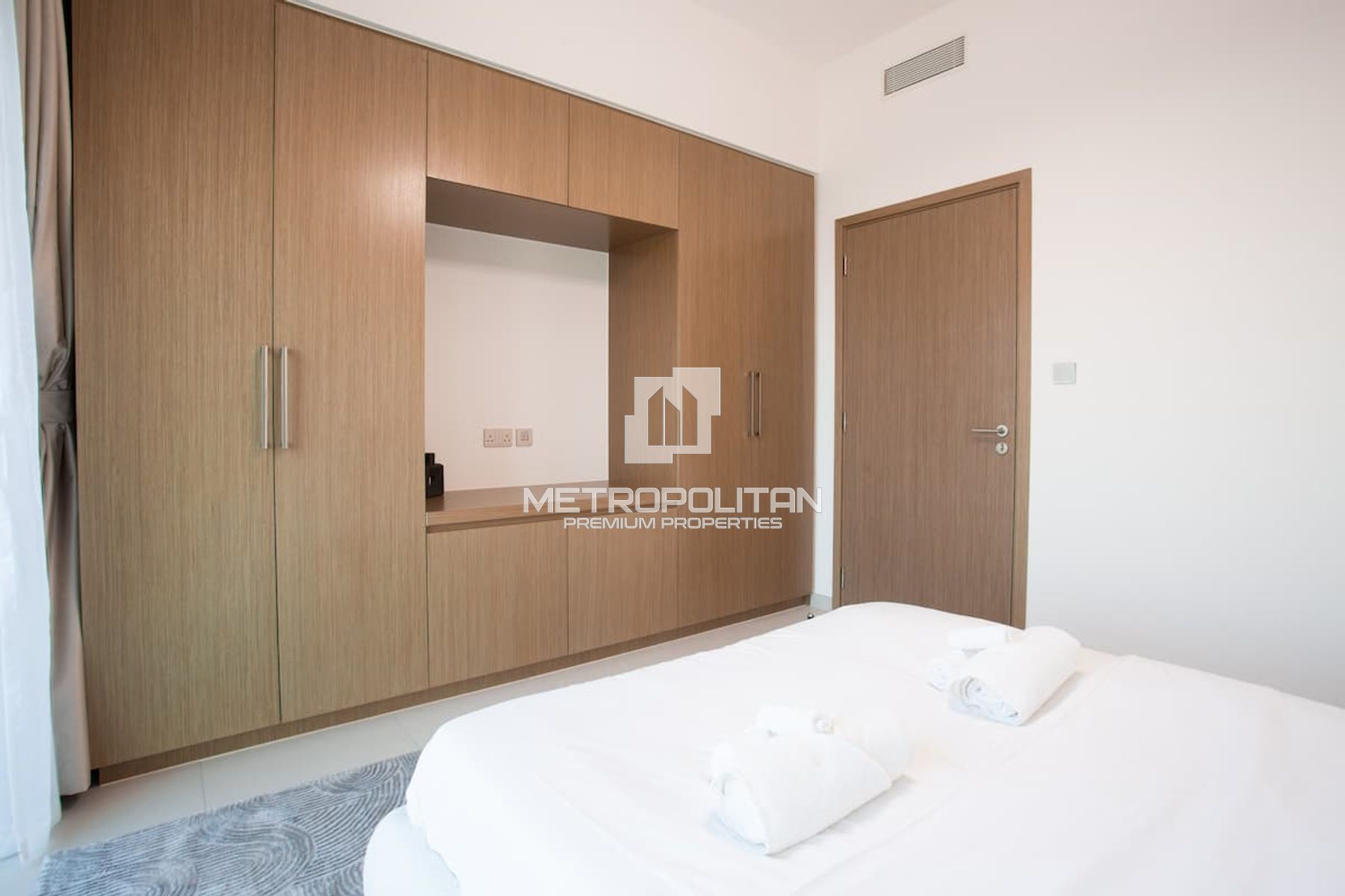 High Floor | Furnished | Vacant | Well Maintained