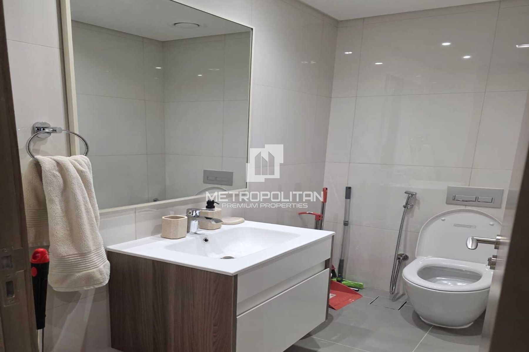 Fully Furnished 1BR | Move In Today | Gateway 2