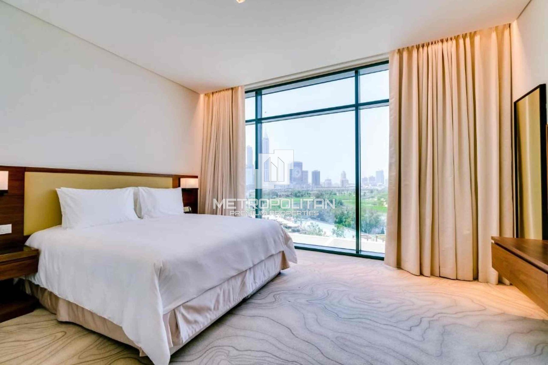 Golf Course View | Fully Furnished | Huge Layout