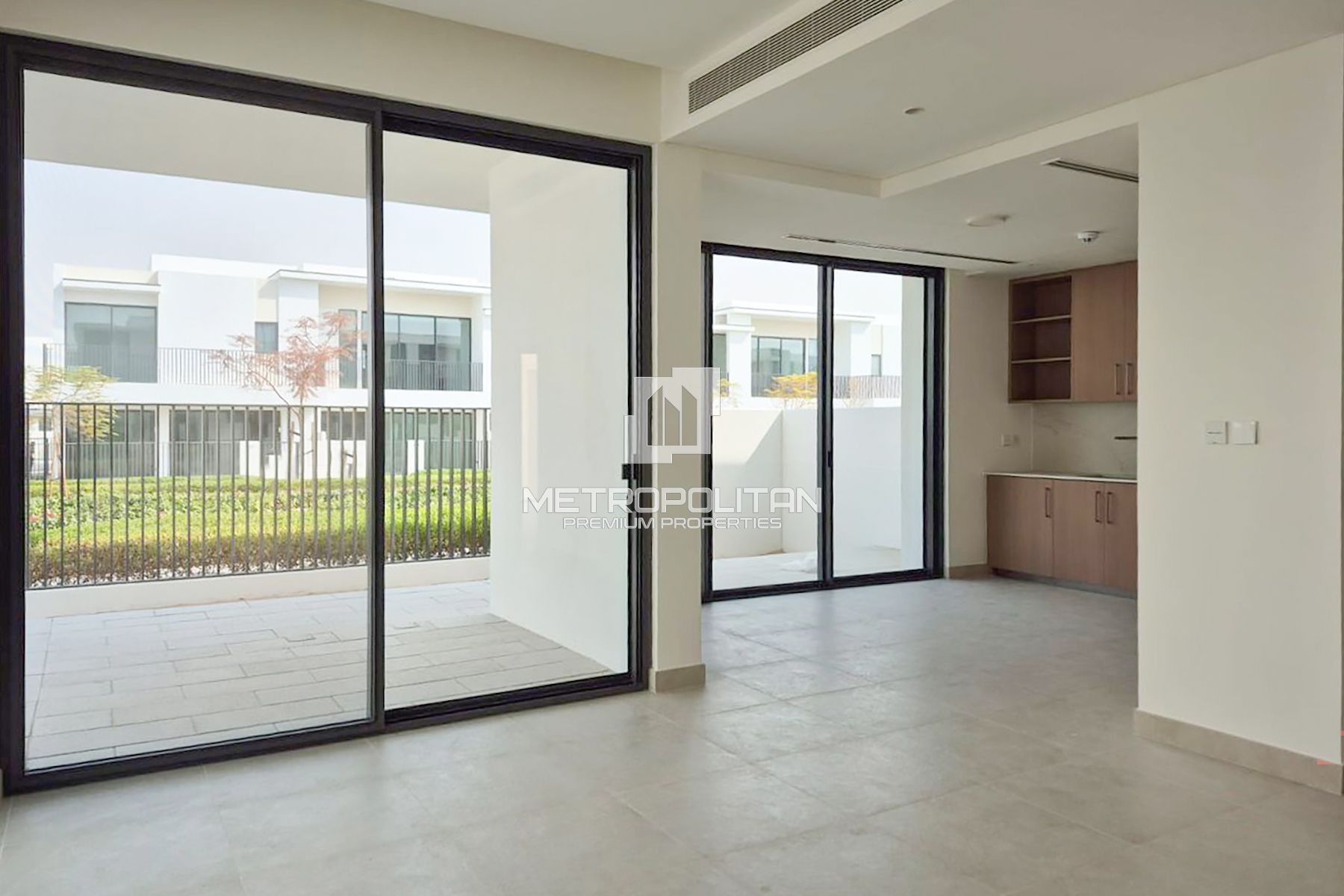 Vacant | Single Row | Motivated Landlord