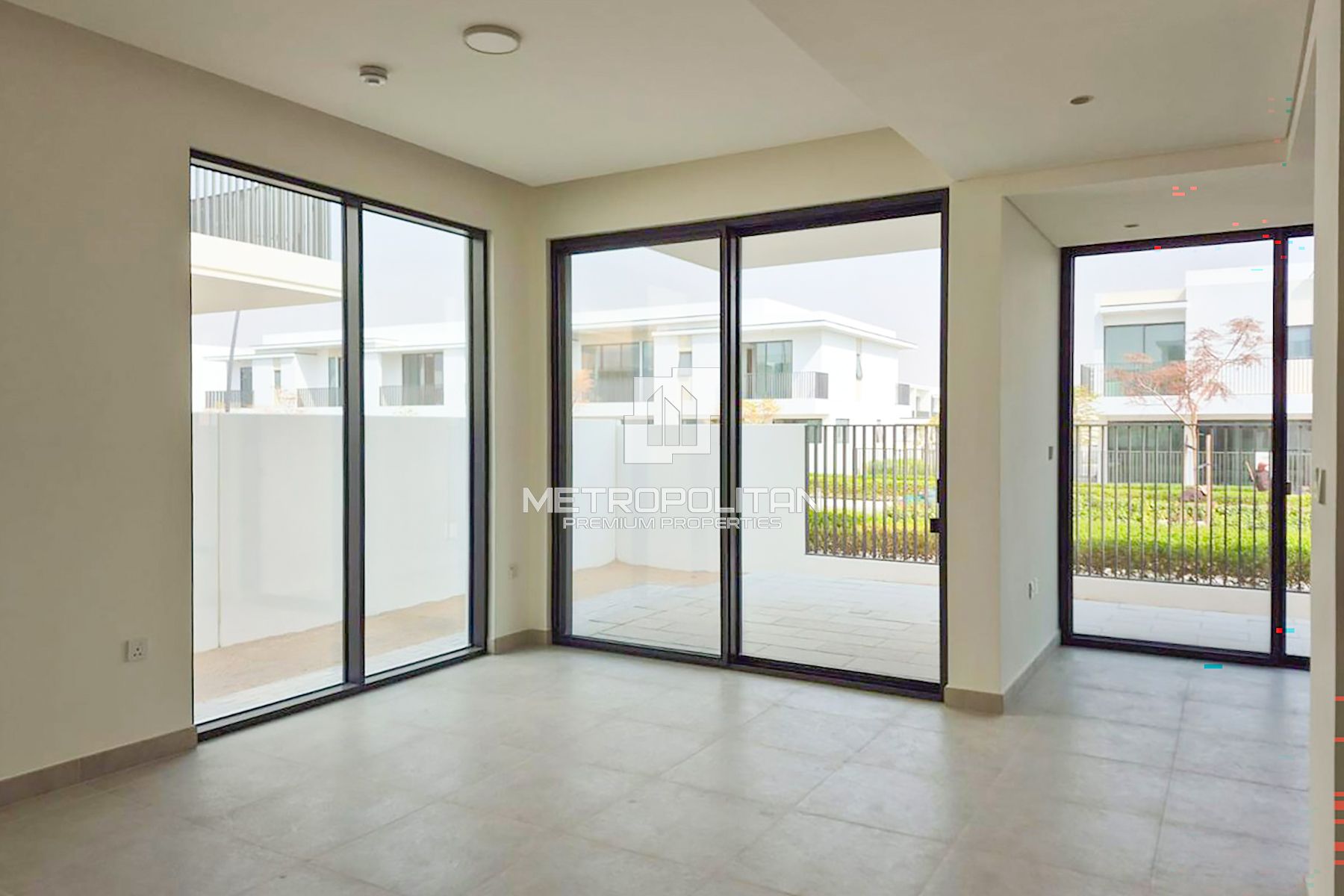 Vacant | Single Row | Motivated Landlord