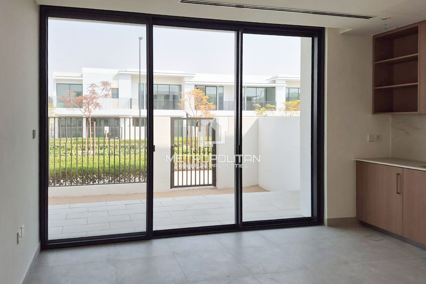 Vacant | Single Row | Motivated Landlord