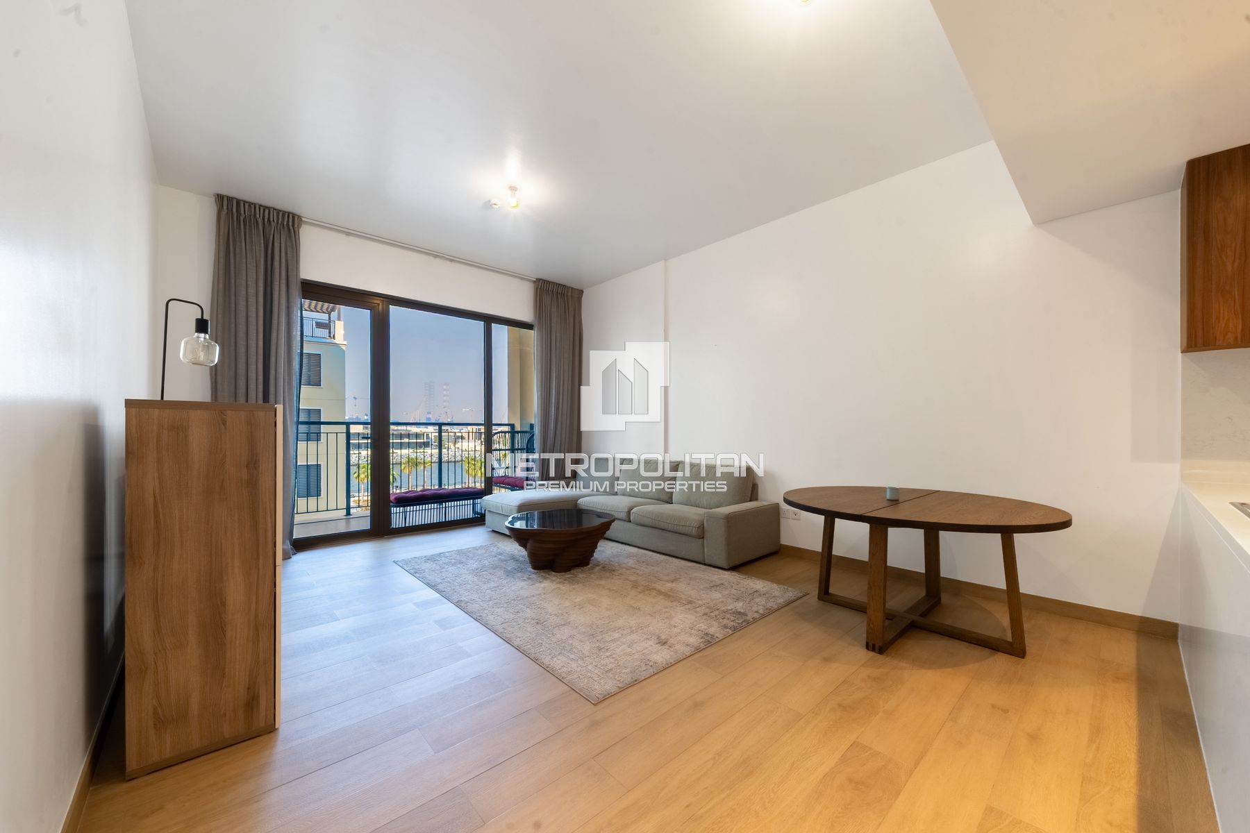 Снять квартиру в La Cote Building 3, Jumeirah - MPR-10846