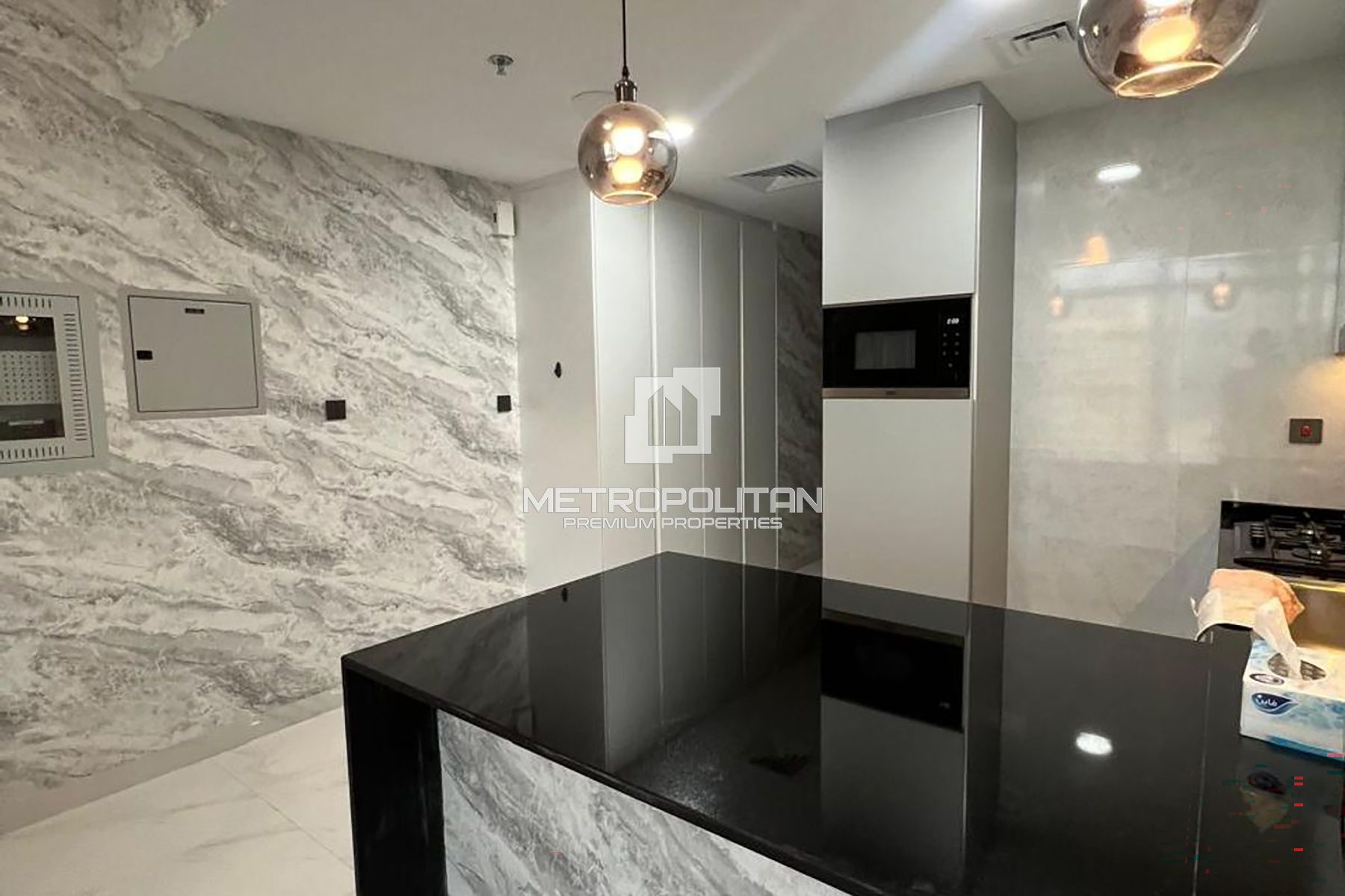Spacious Layout | Chiller Free | Top Floor
