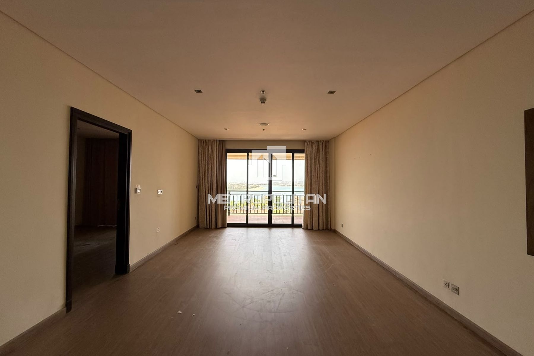 1BR Apartment for Rent in Royal Amwaj Residences North, Palm Jumeirah - MPR-10850