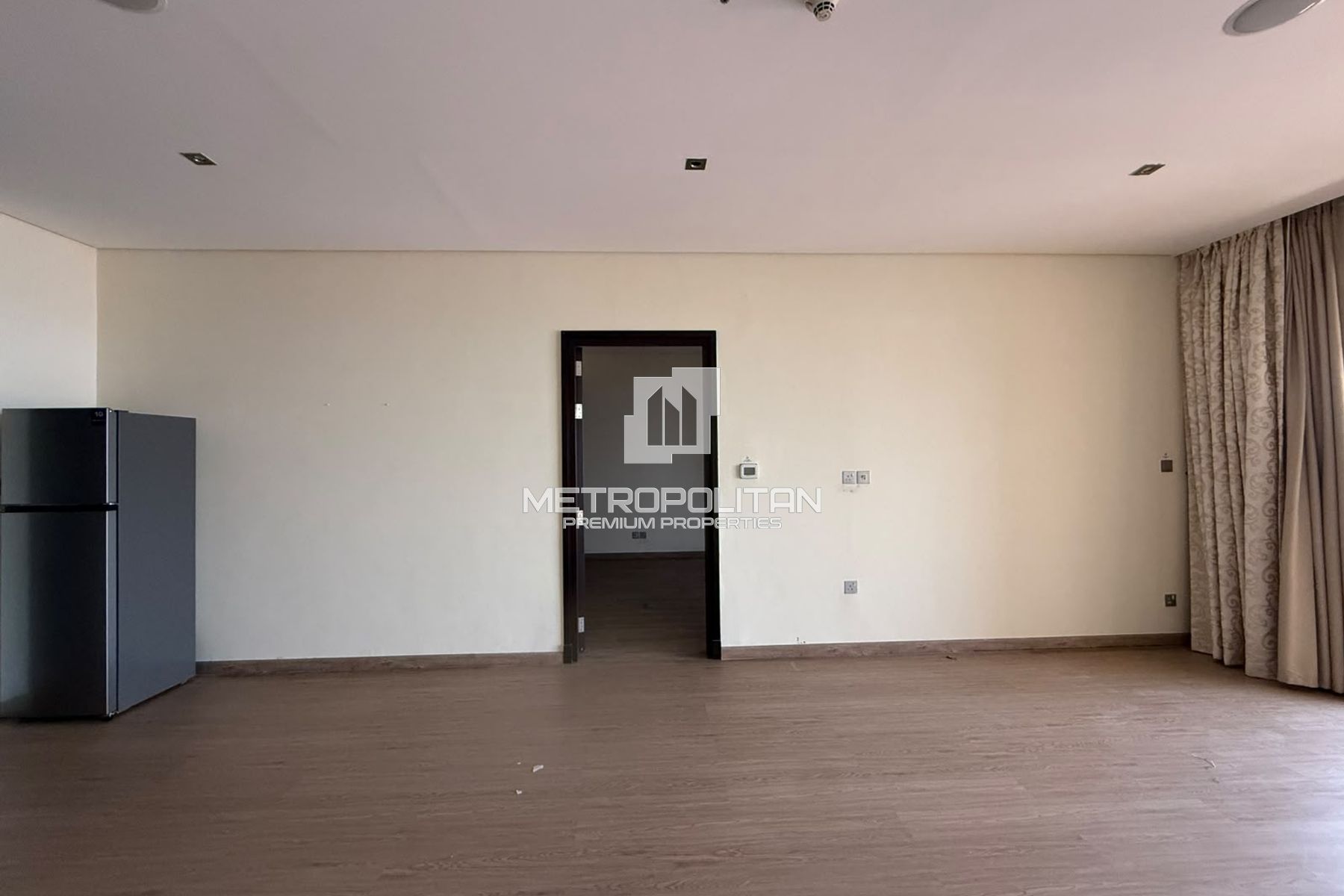 1BR Apartment for Rent in Royal Amwaj Residences North, Palm Jumeirah - MPR-10850