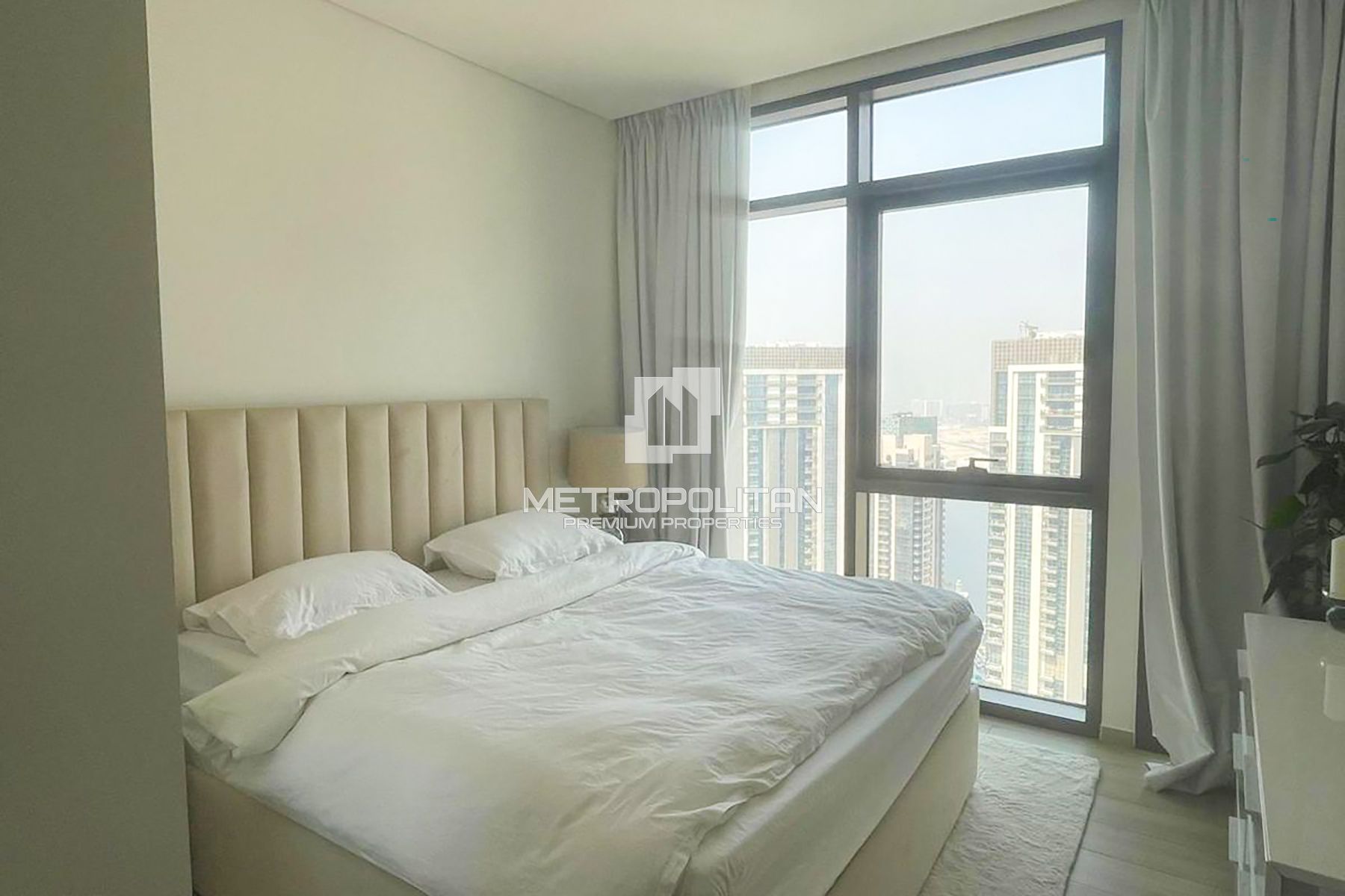 Hugh Floor | Unfurnished | Vacant by September