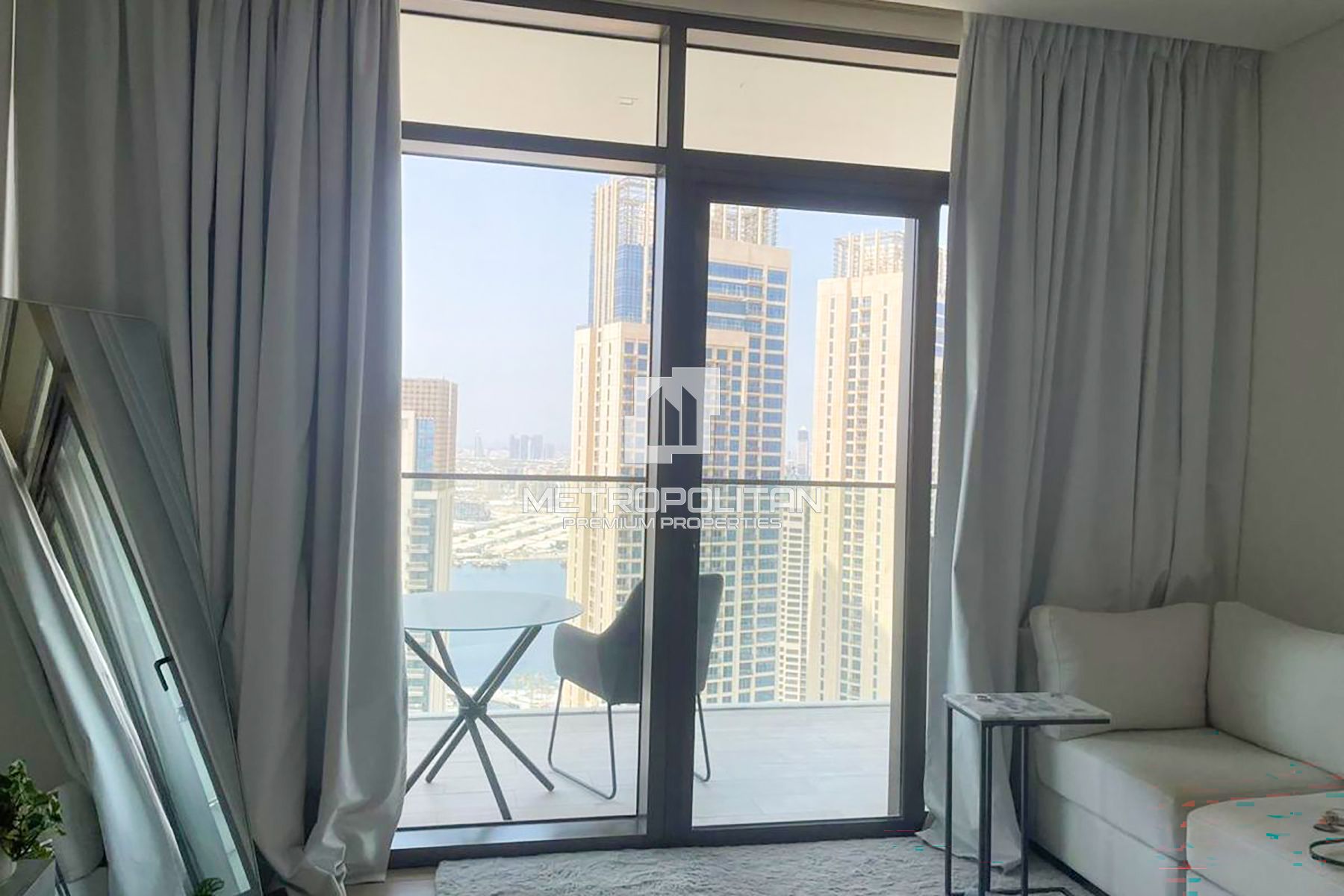 Hugh Floor | Unfurnished | Vacant by September