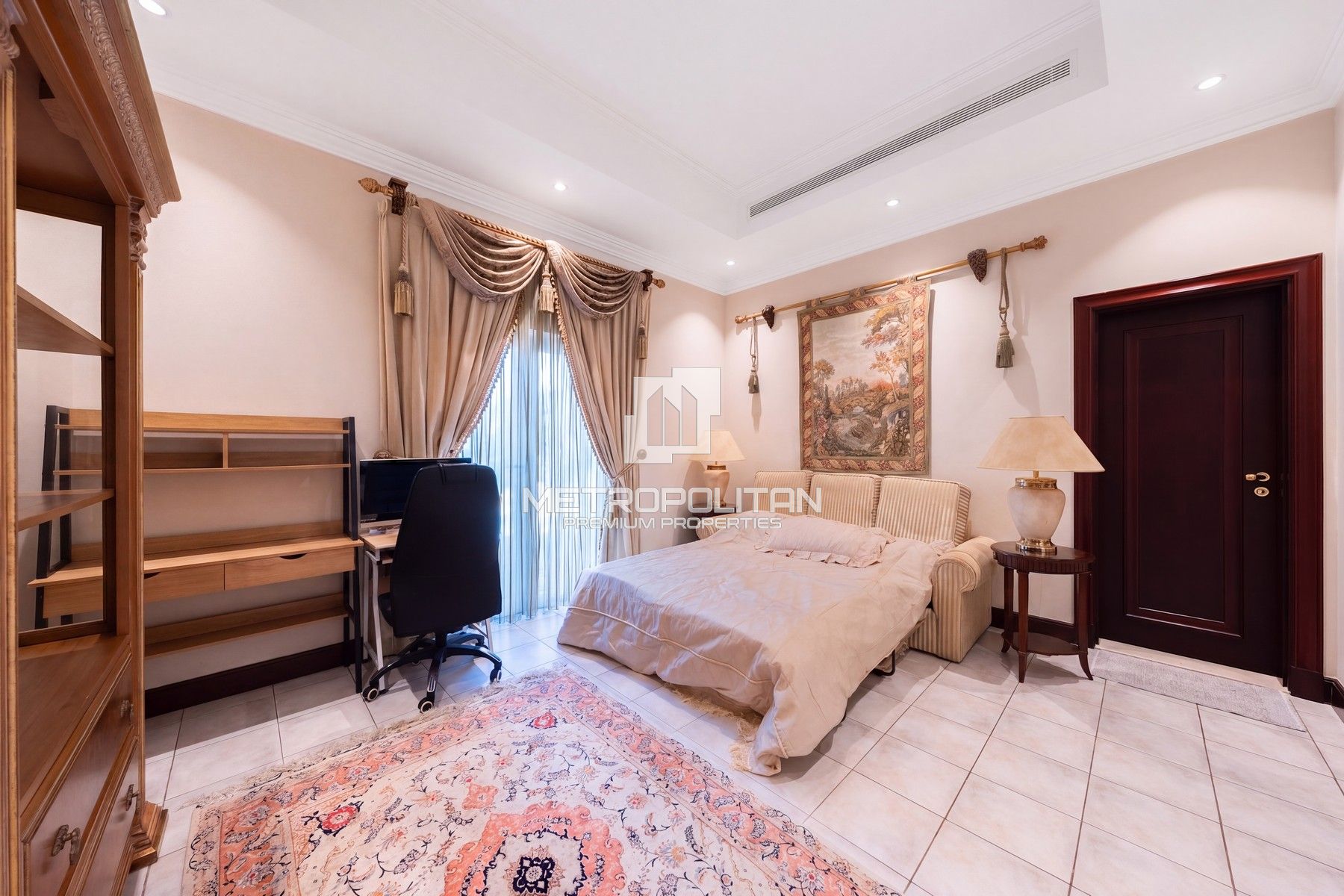 Golf Mansion | Old Money Elegance | Total Privacy