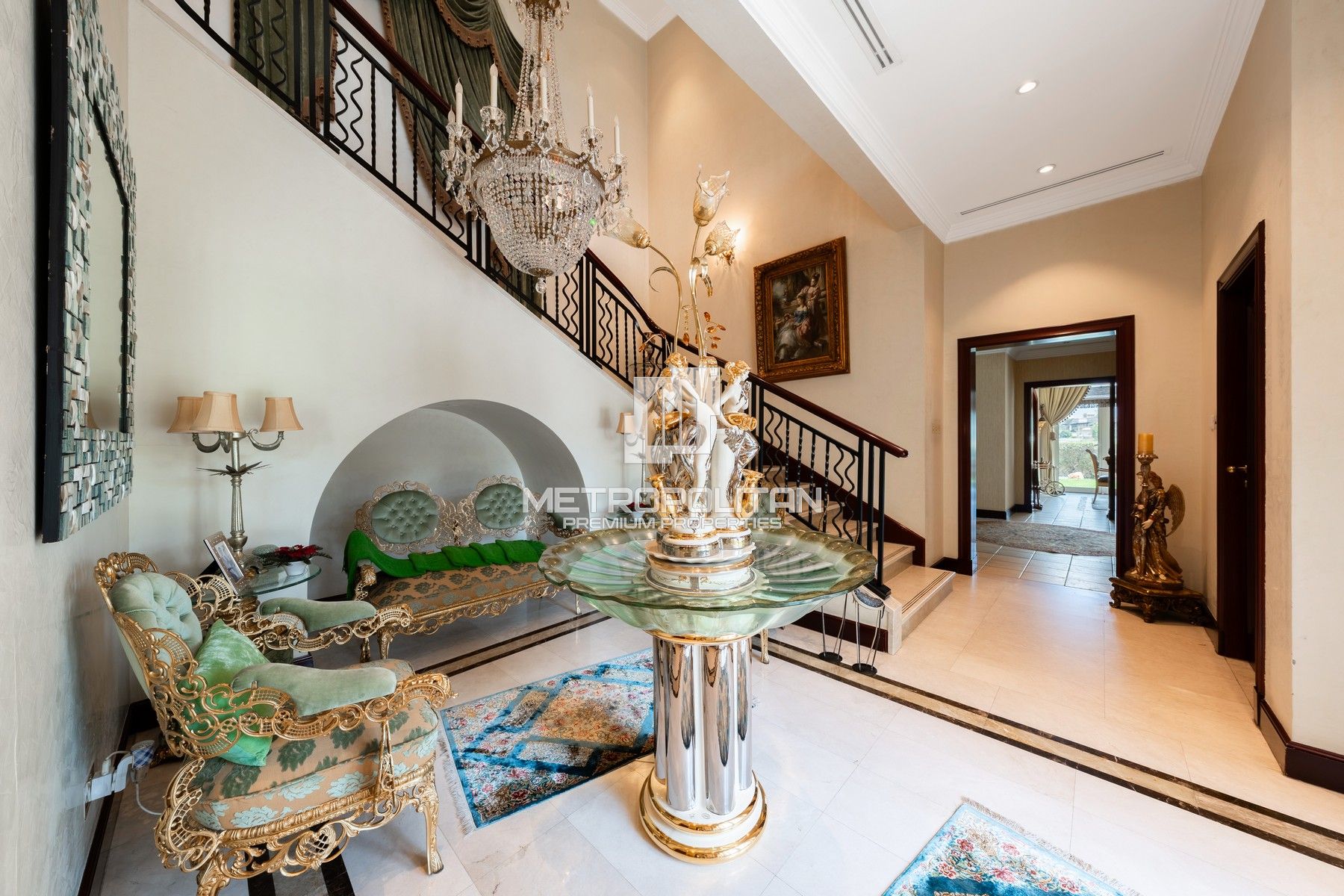 Golf Mansion | Old Money Elegance | Total Privacy