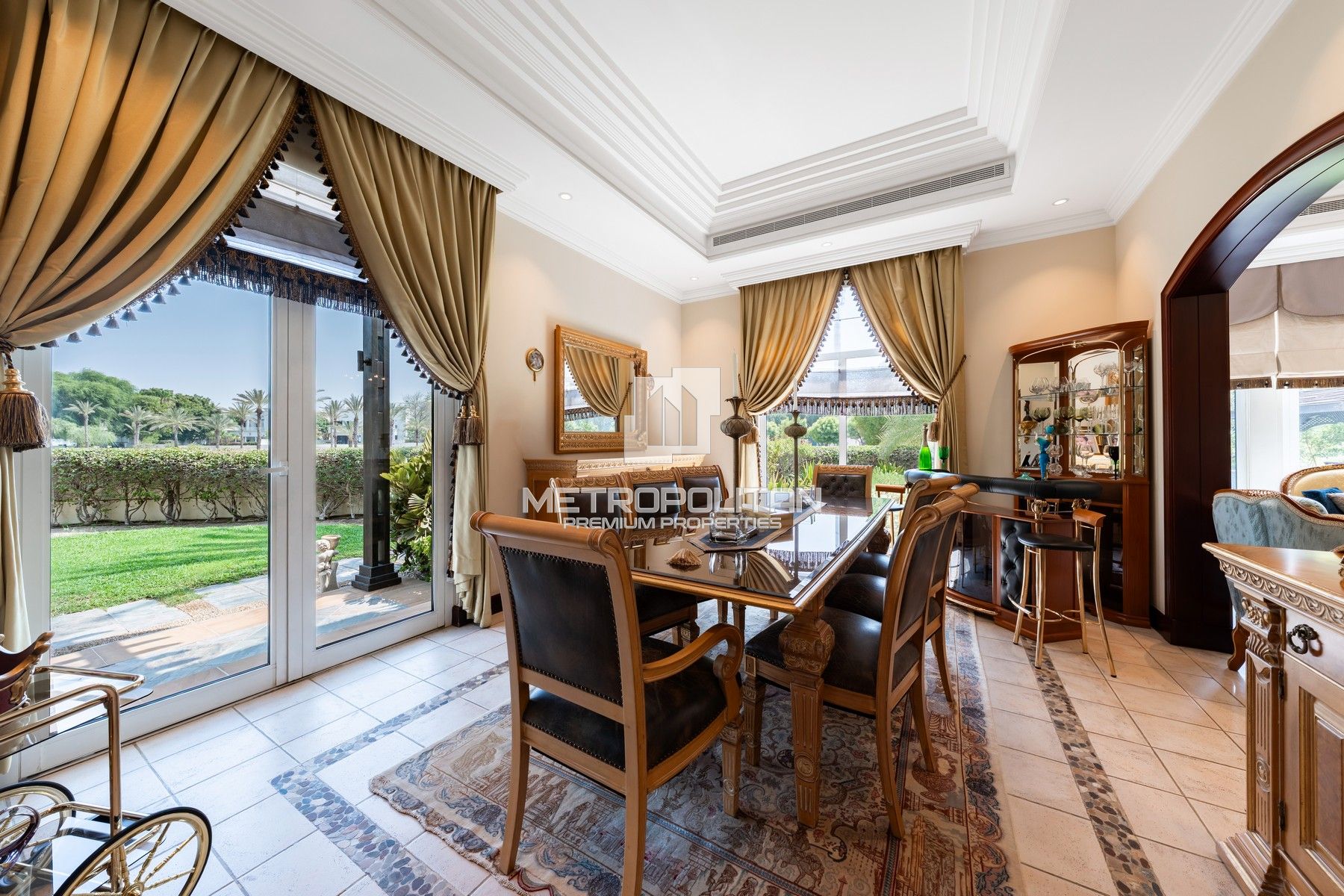 Golf Mansion | Old Money Elegance | Total Privacy