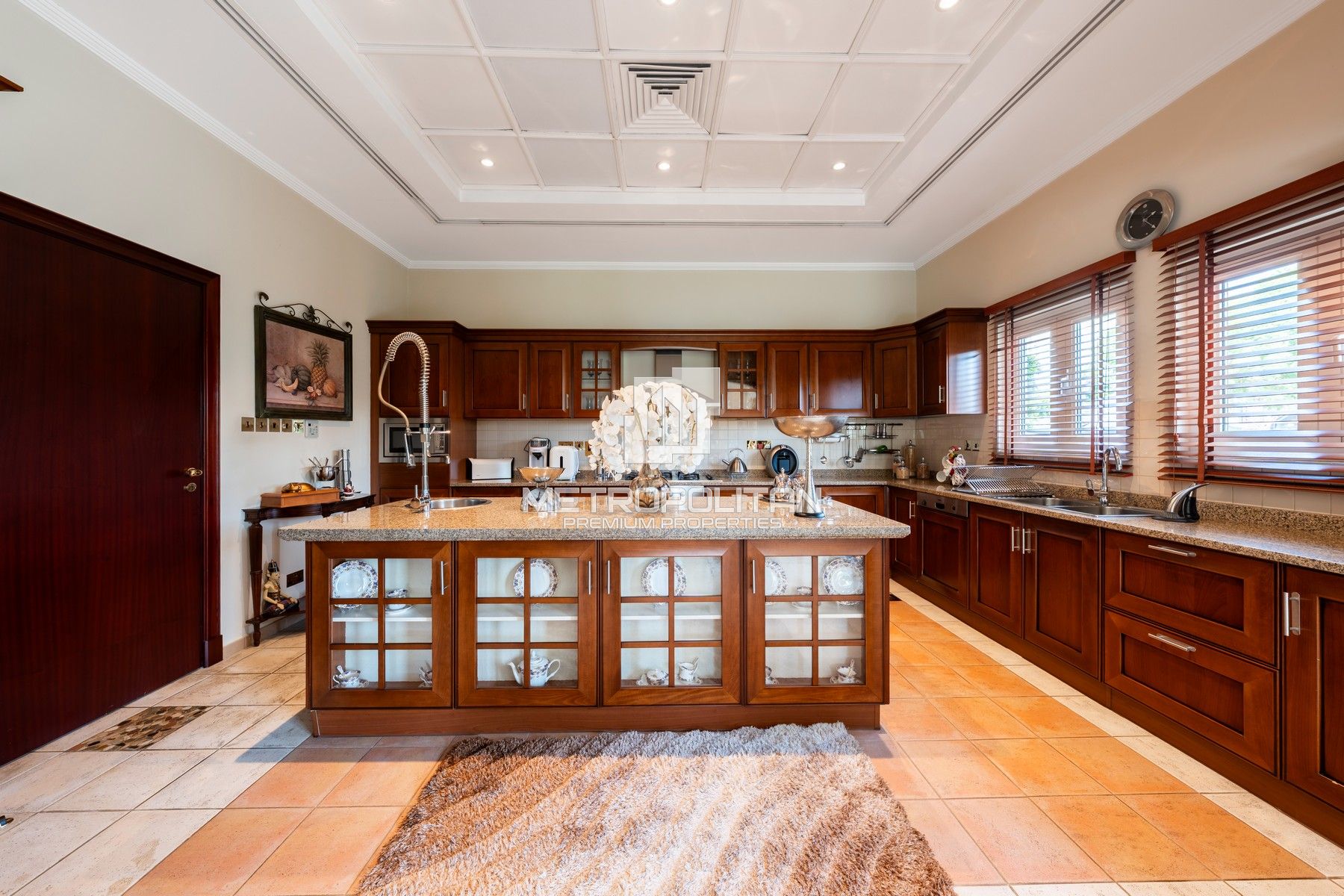 Golf Mansion | Old Money Elegance | Total Privacy