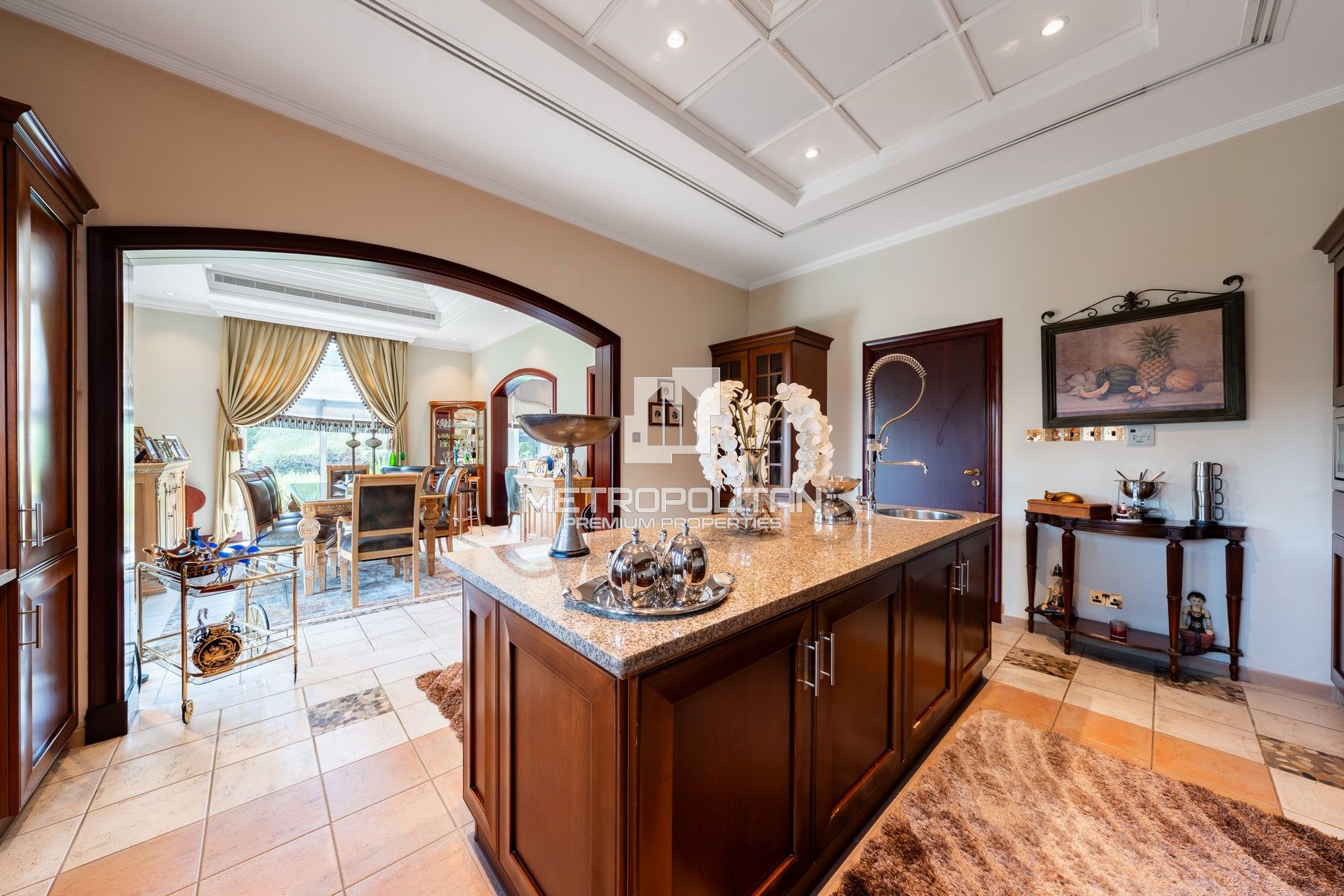 Golf Mansion | Old Money Elegance | Total Privacy