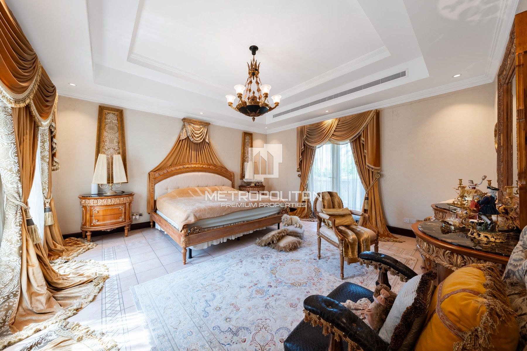 Golf Mansion | Old Money Elegance | Total Privacy