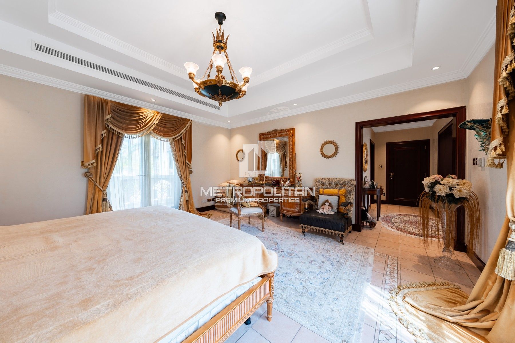 Golf Mansion | Old Money Elegance | Total Privacy