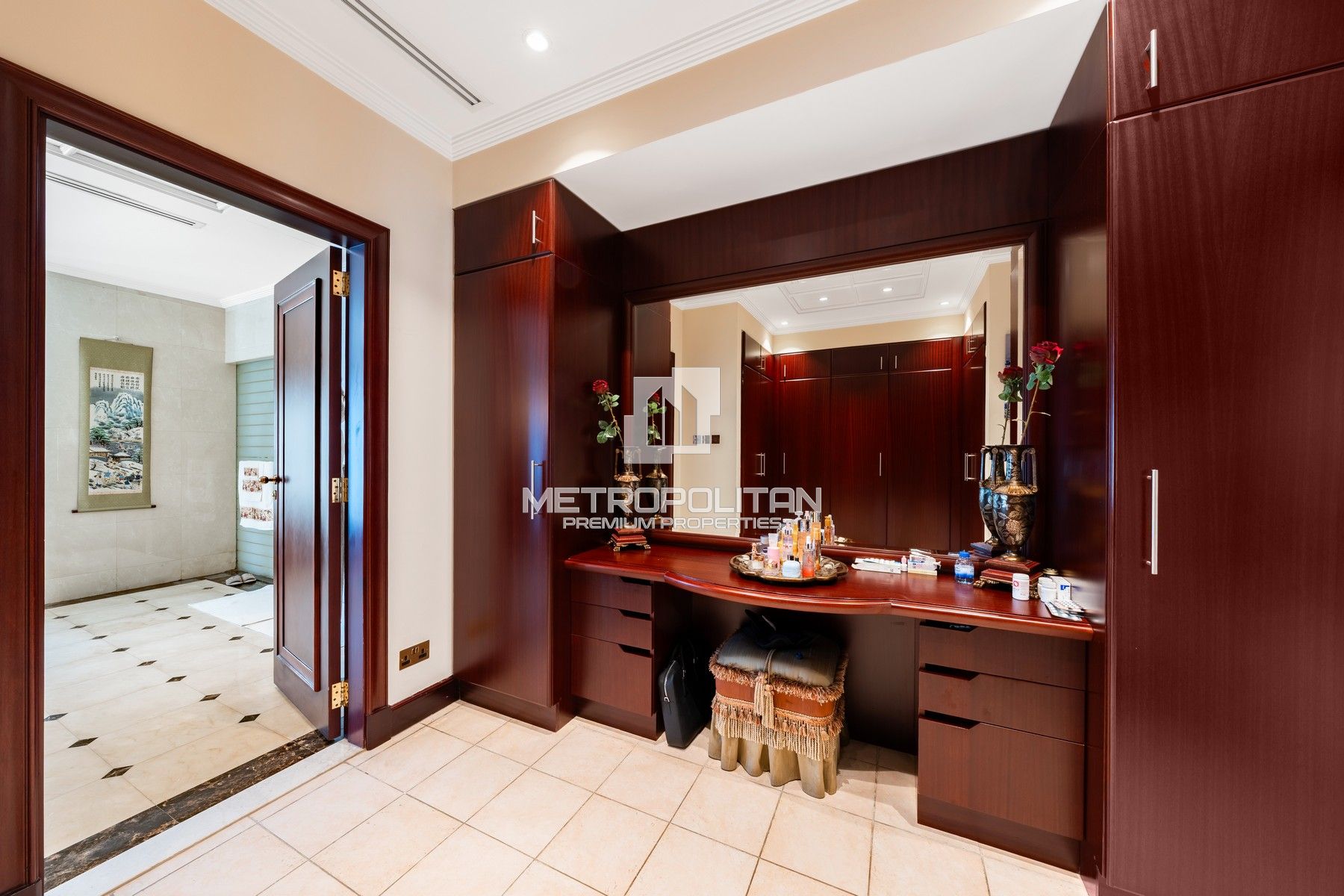 Golf Mansion | Old Money Elegance | Total Privacy