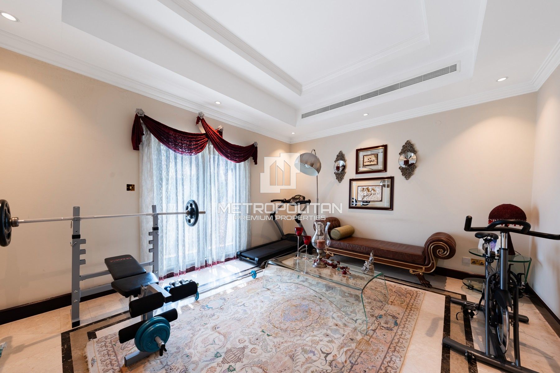 Golf Mansion | Old Money Elegance | Total Privacy