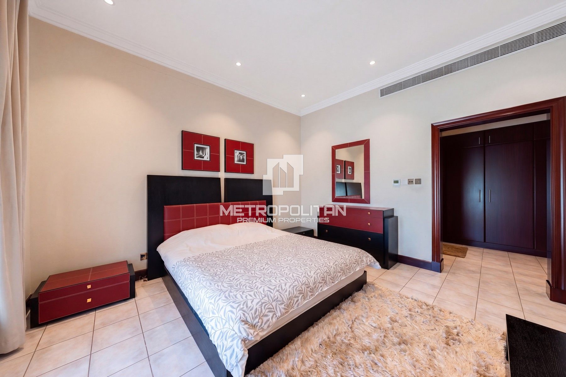 Golf Mansion | Old Money Elegance | Total Privacy