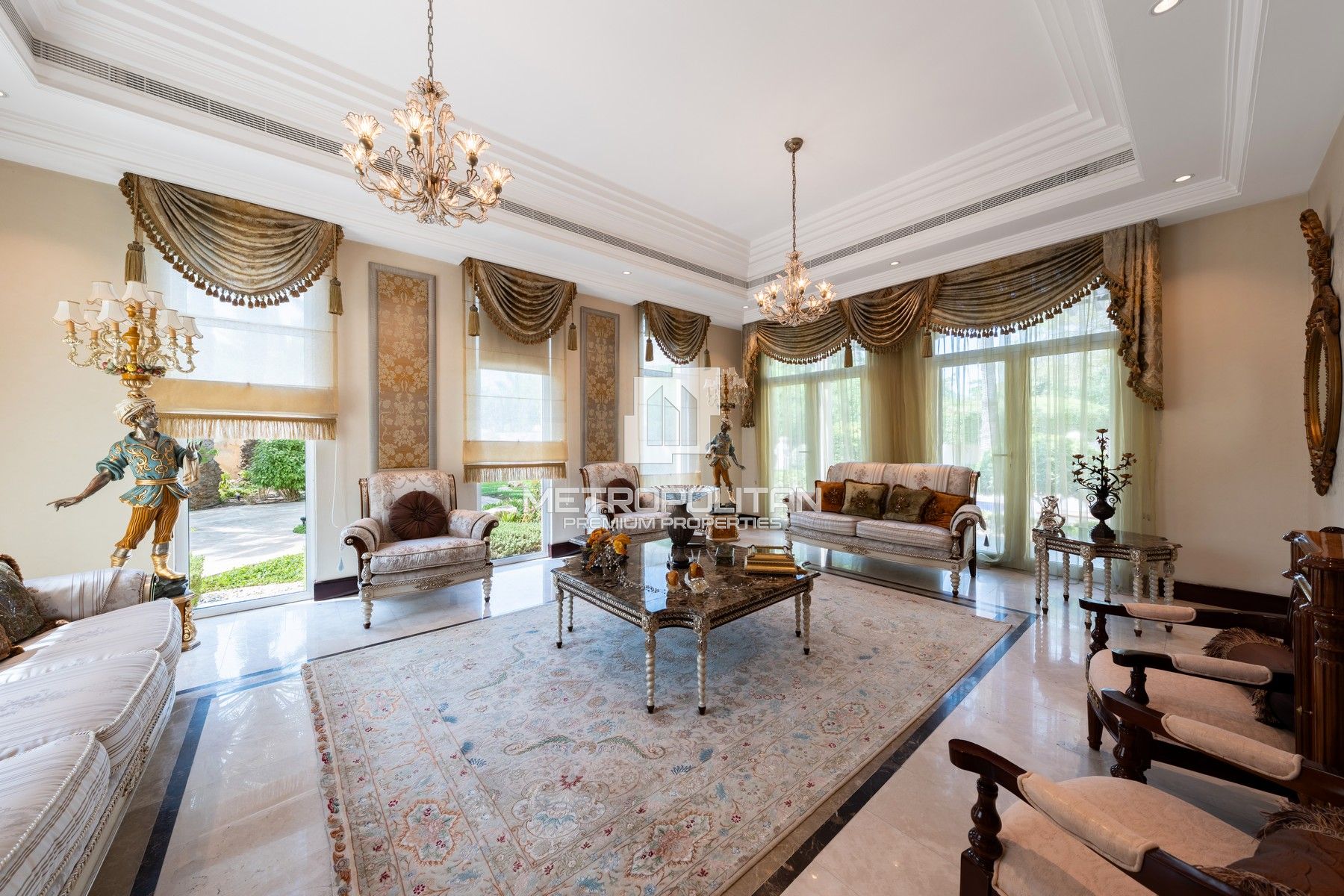 Golf Mansion | Old Money Elegance | Total Privacy