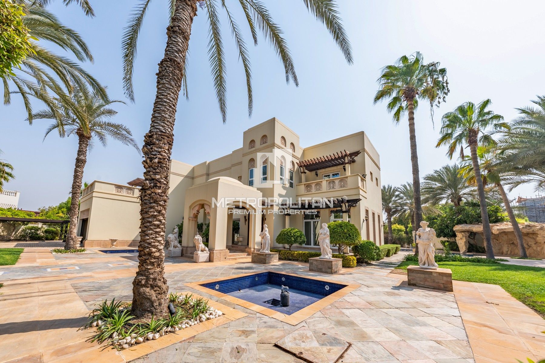 Golf Mansion | Old Money Elegance | Total Privacy