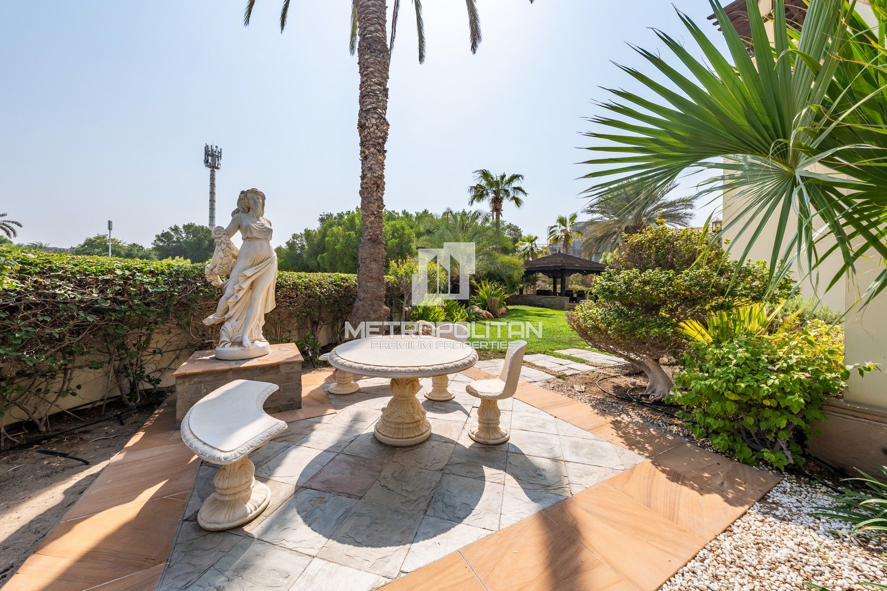 Golf Mansion | Old Money Elegance | Total Privacy