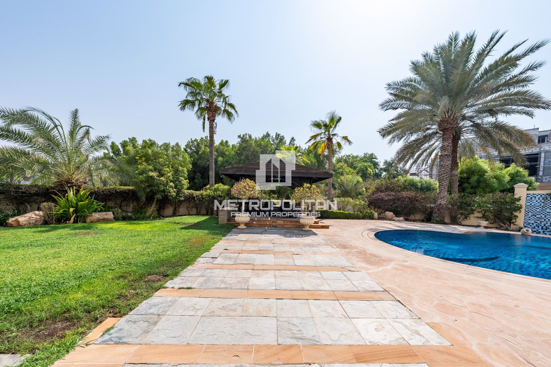 Golf Mansion | Old Money Elegance | Total Privacy