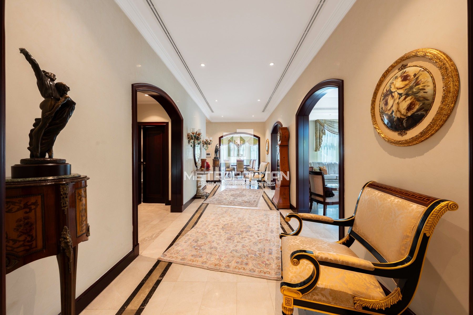 Golf Mansion | Old Money Elegance | Total Privacy