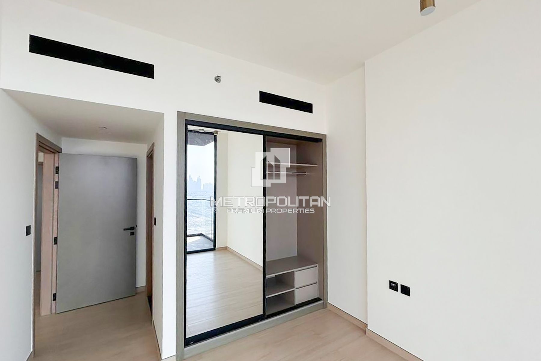 Bright 1BR | High Floor | Marina View | Best Deal