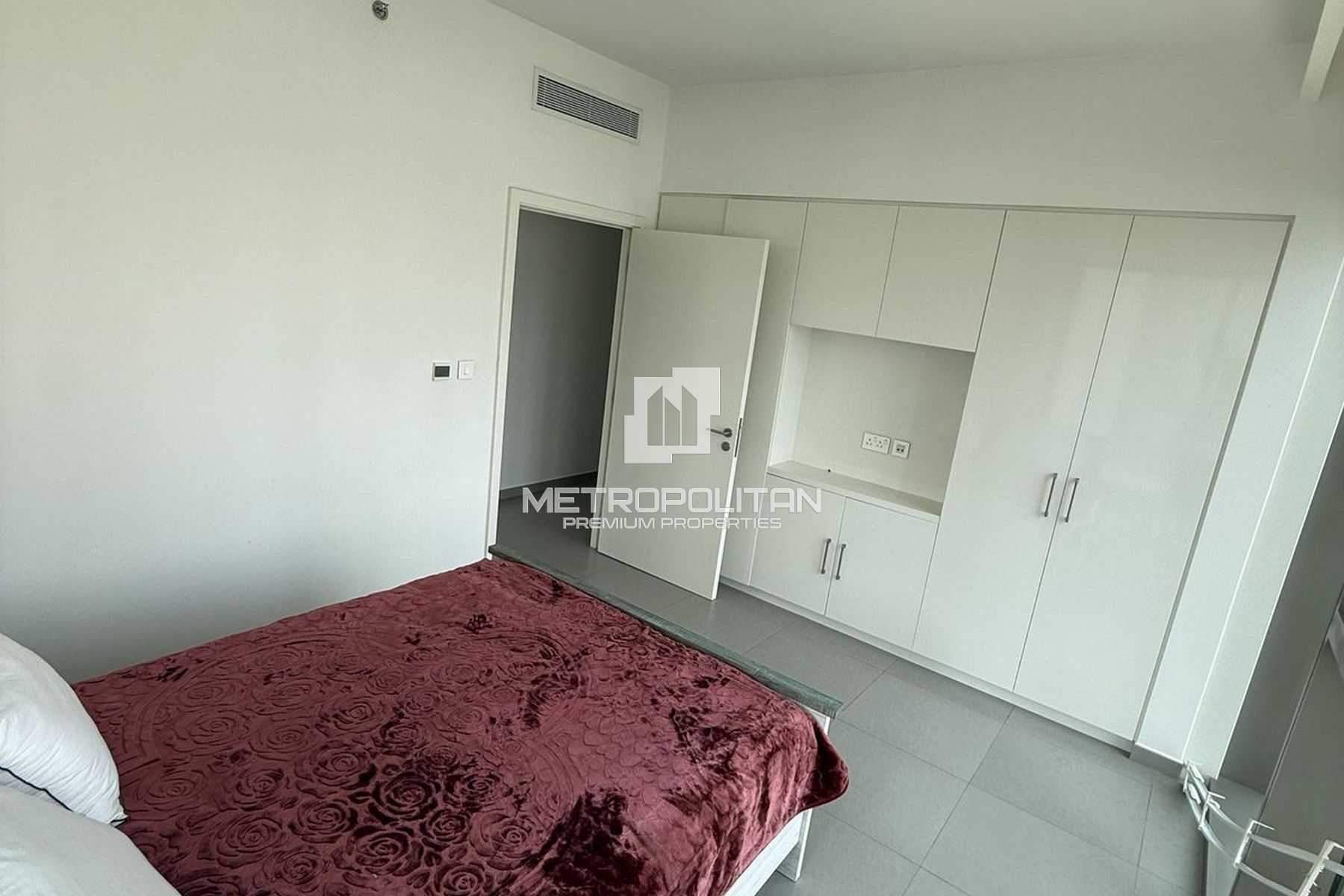 Fully Furnished | Downtown and Burj Khalifa Views