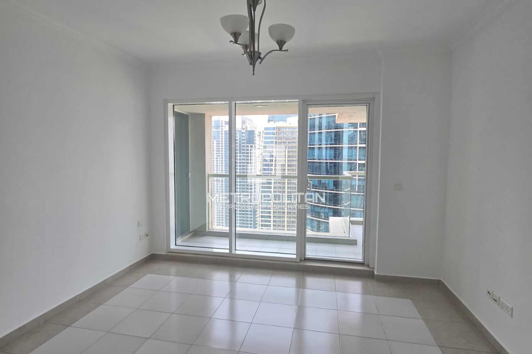 Unfurnished | 4 Bathrooms | 1 Cheque | High Floor