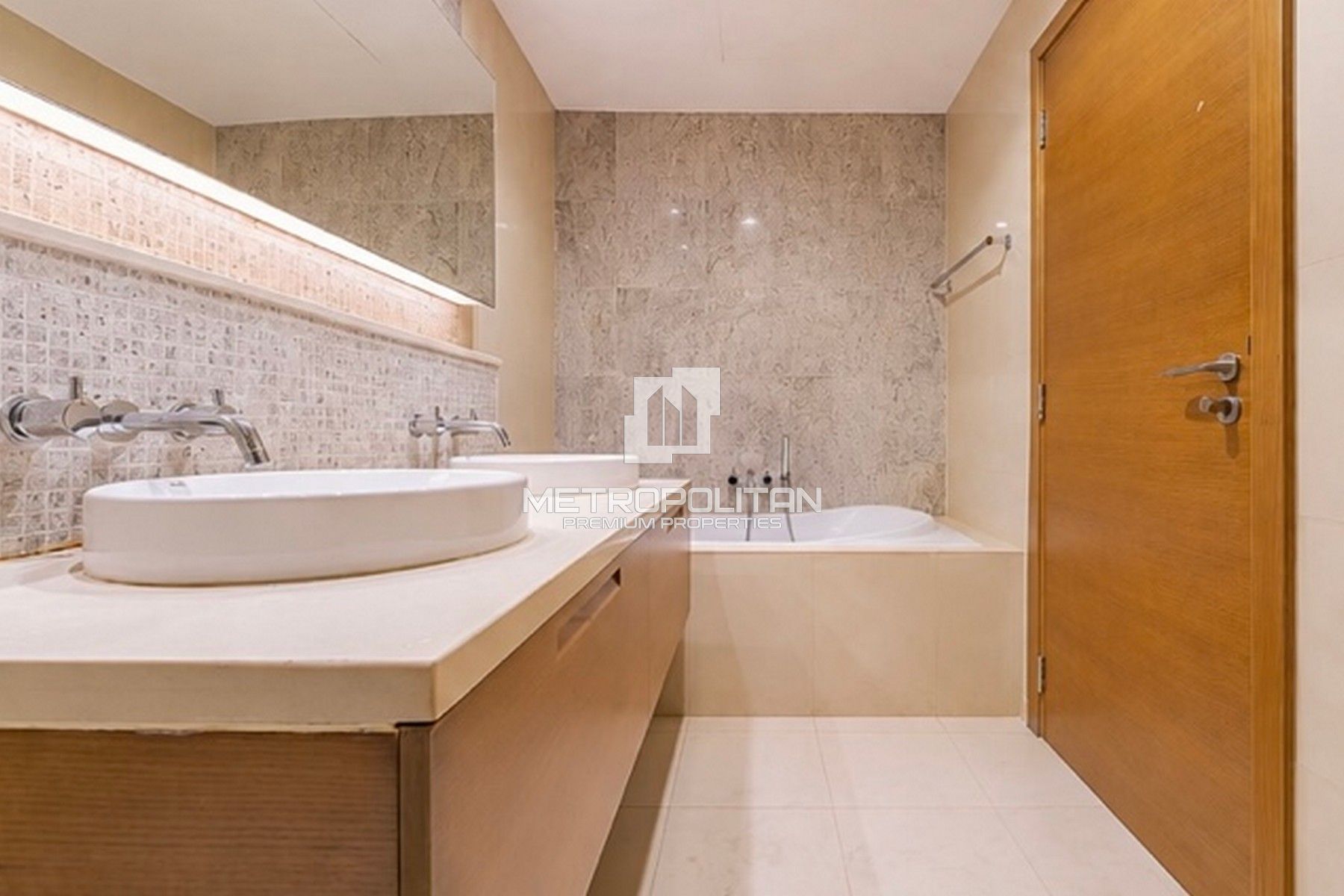 Fully Furnished | Fountain Burj View| Vacant