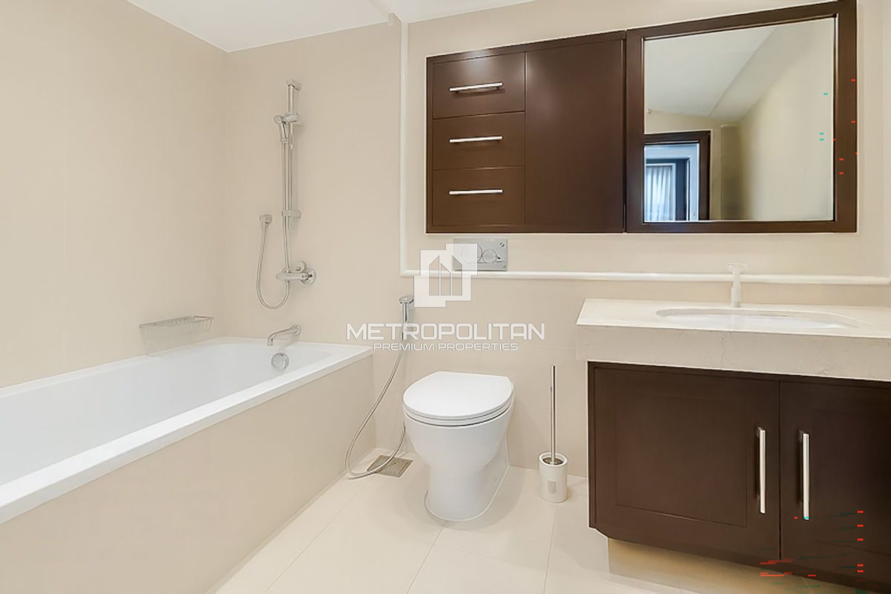 1BR Apartment | High Floor | Golf View | Vacant
