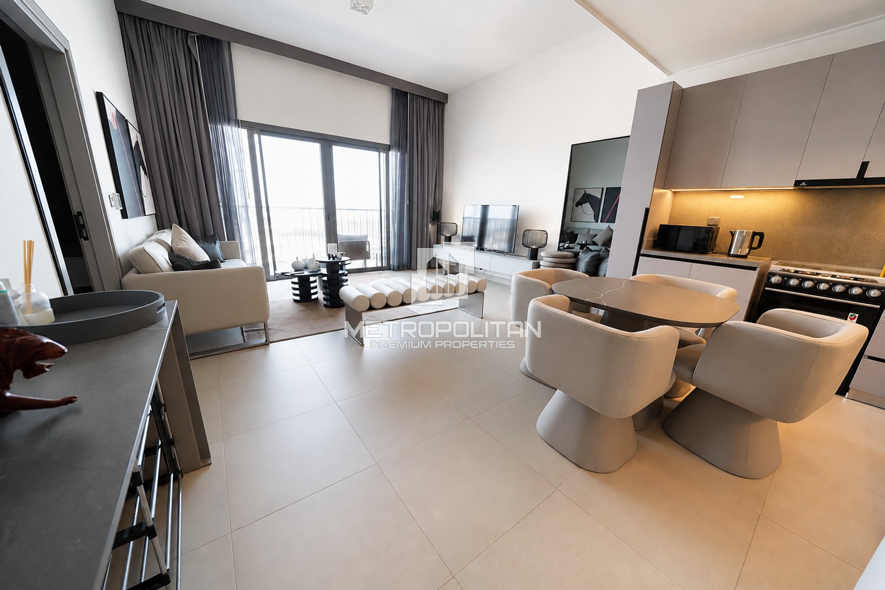 Downtown Skyline | Furnished | Spacious Layout