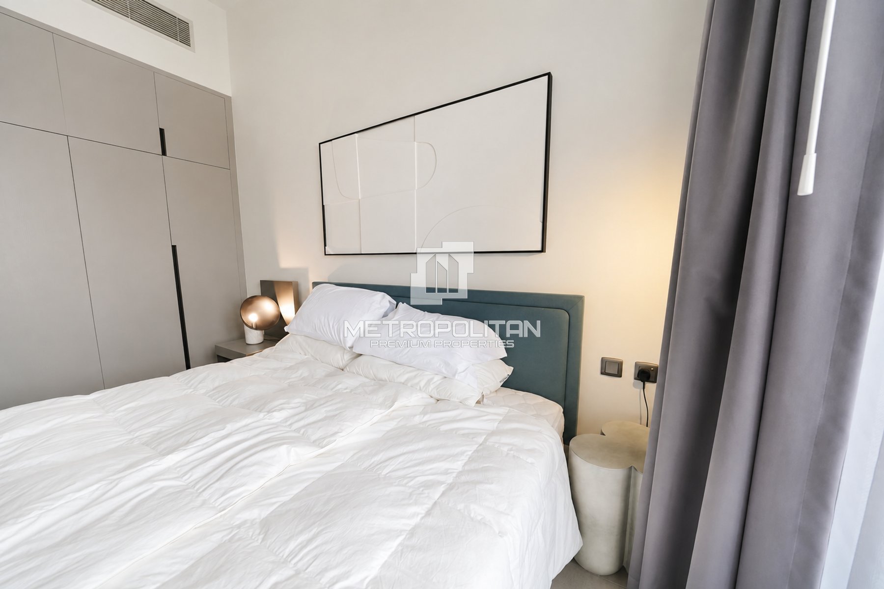 Downtown Skyline | Furnished | Spacious Layout