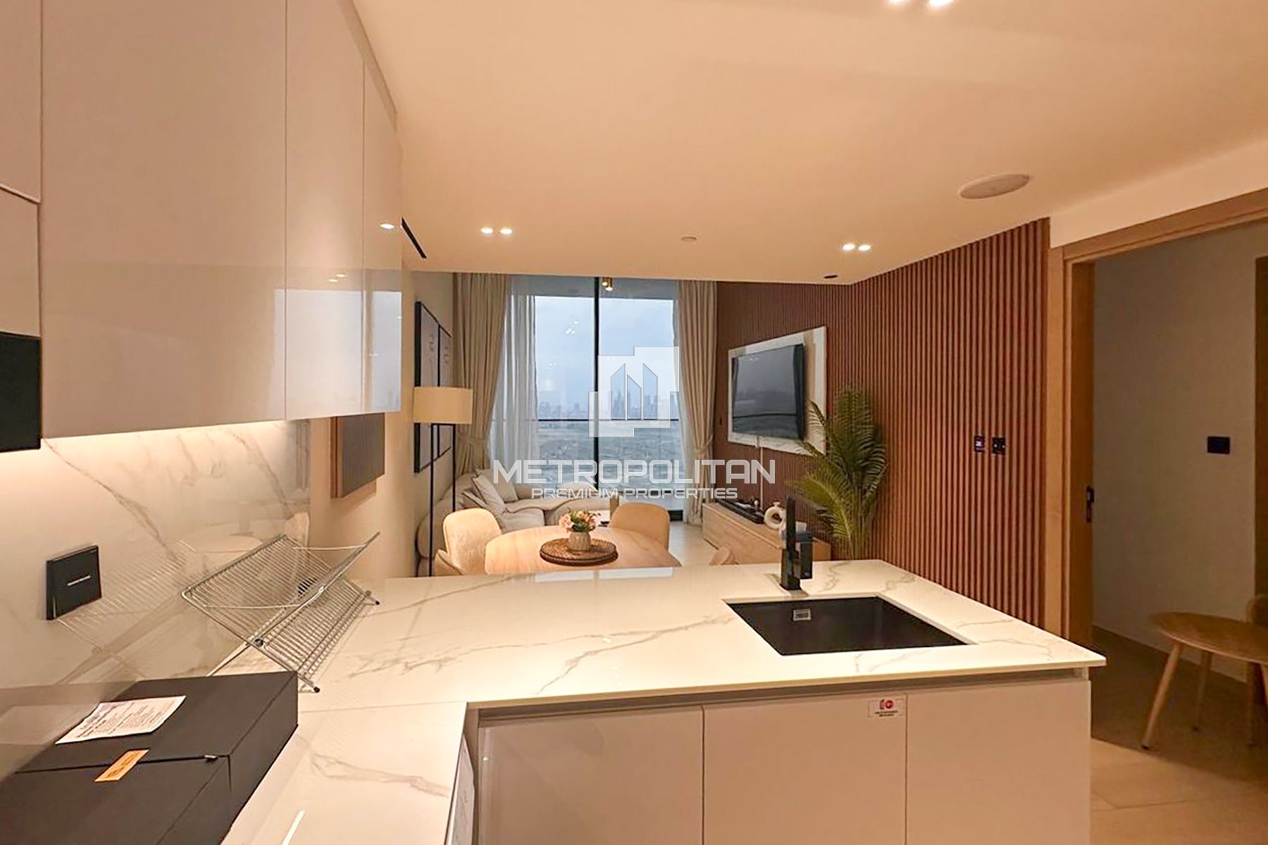 Luxury Furnished |High Floor | Marina skyline View