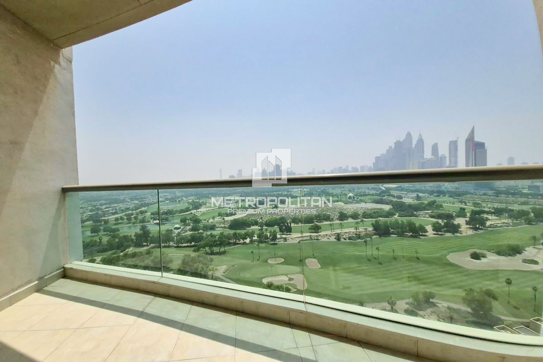Spacious 3BR | Sea & Skyline View | Upgraded