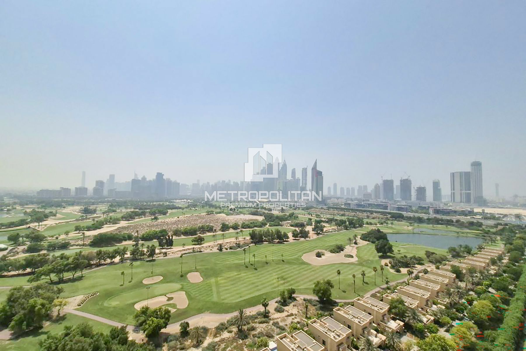 Spacious 3BR | Sea & Skyline View | Upgraded