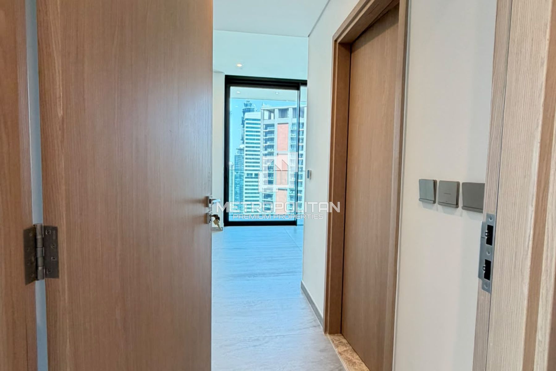 Снять квартиру в Peninsula Four, Business Bay - MPR-10889