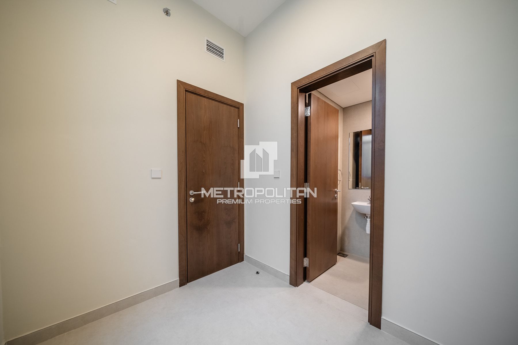 Spacious Layout | Vastu Unit | Corner | Pool view