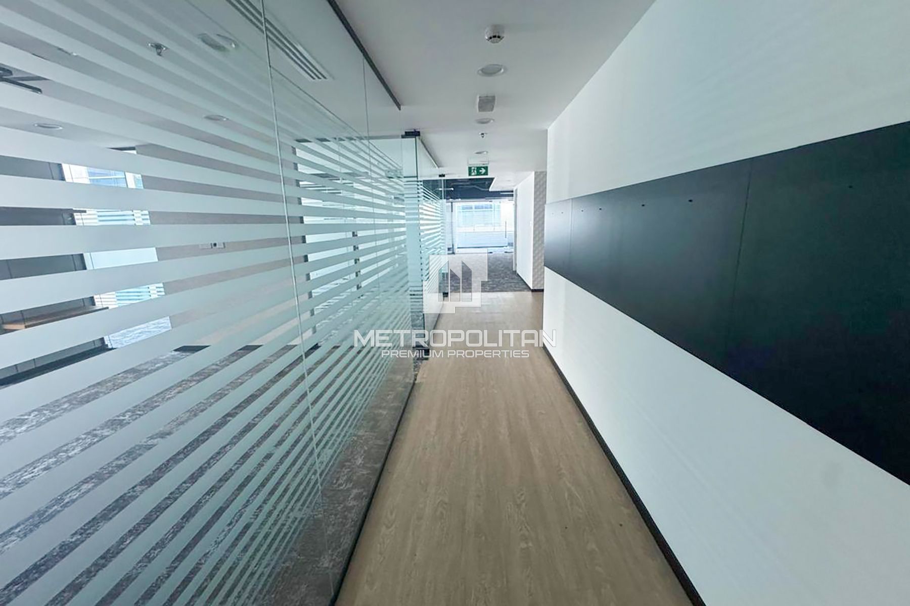 Prime Office | 7 Dedicated Parking Spaces