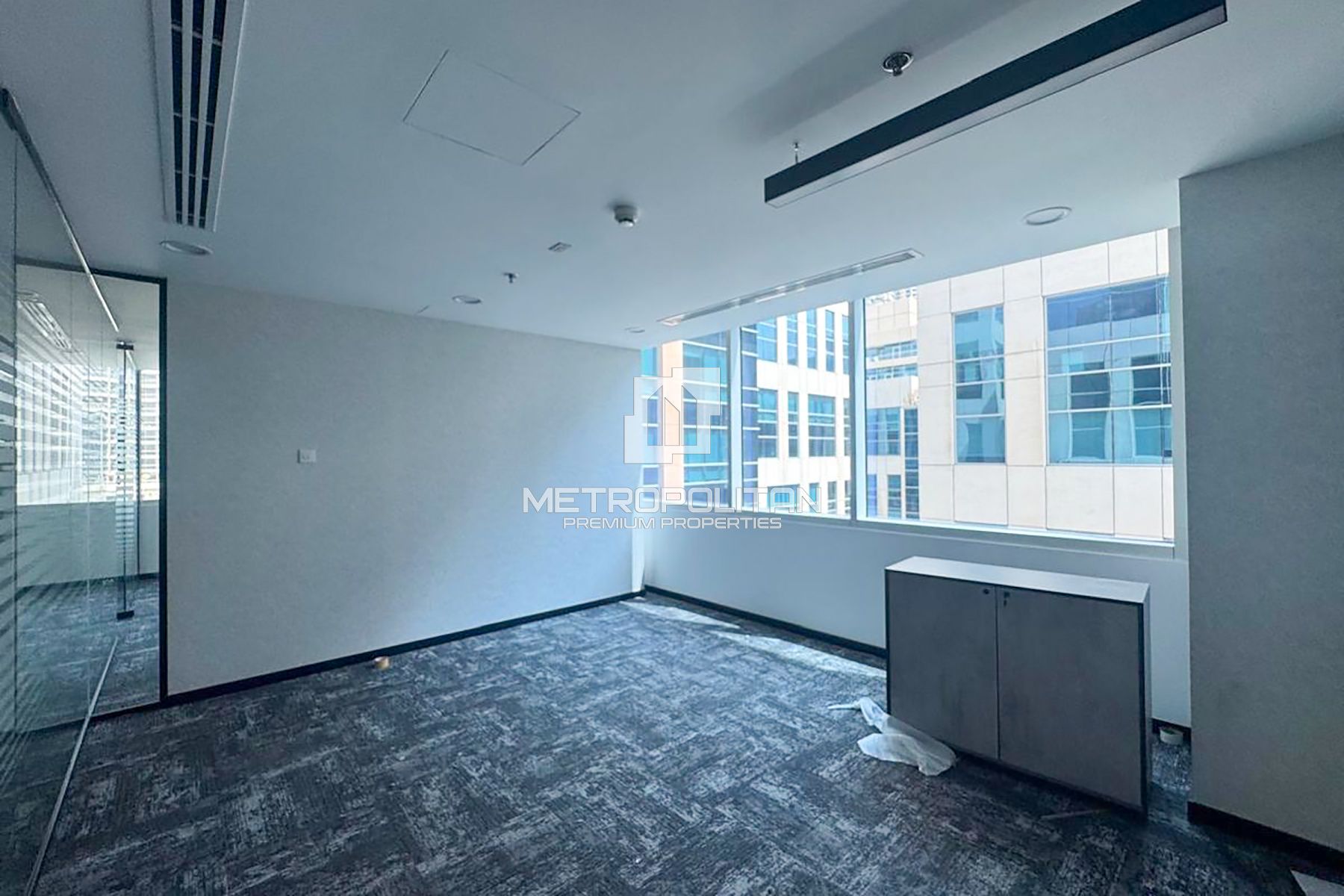 Prime Office | 7 Dedicated Parking Spaces