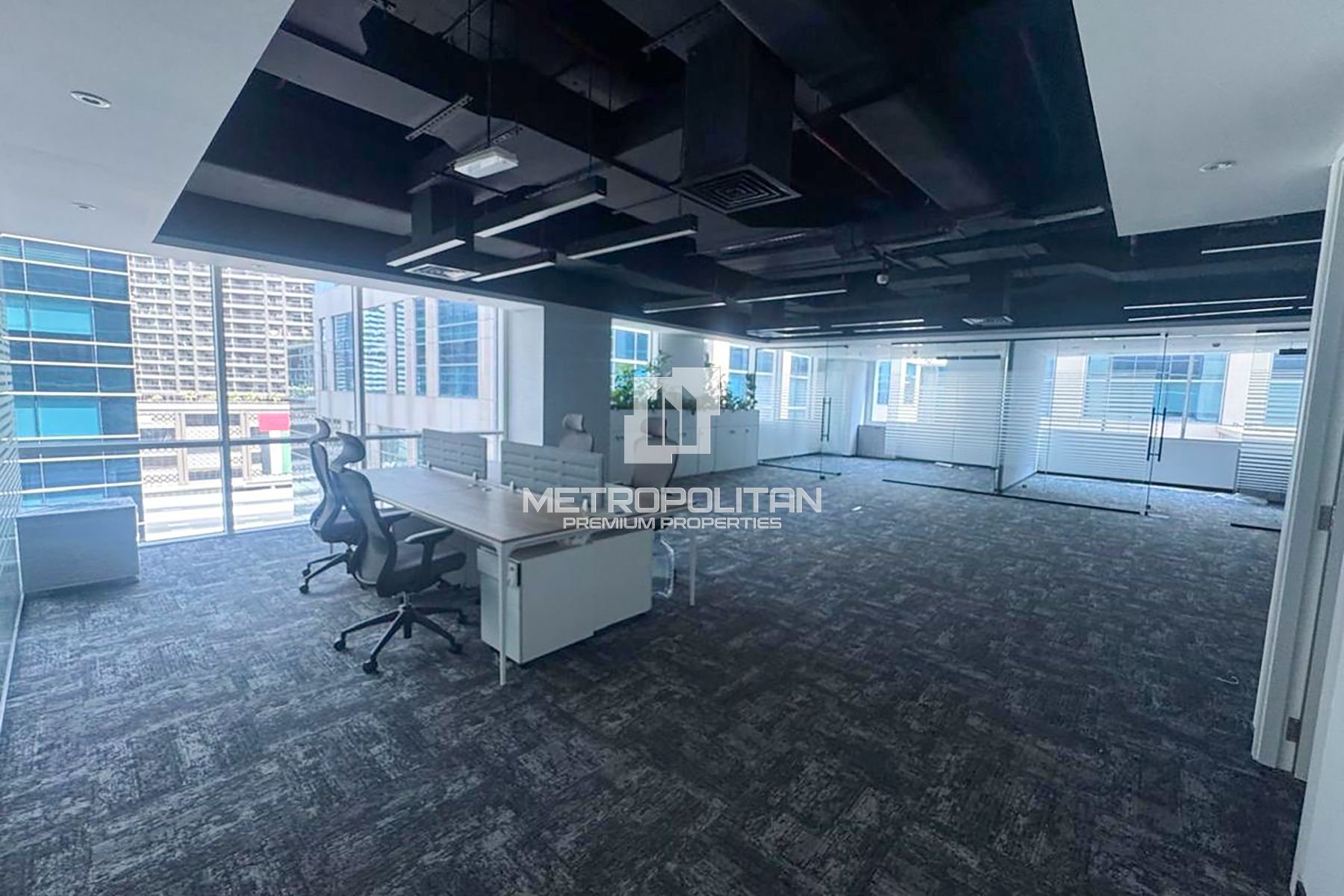 Prime Office | 7 Dedicated Parking Spaces