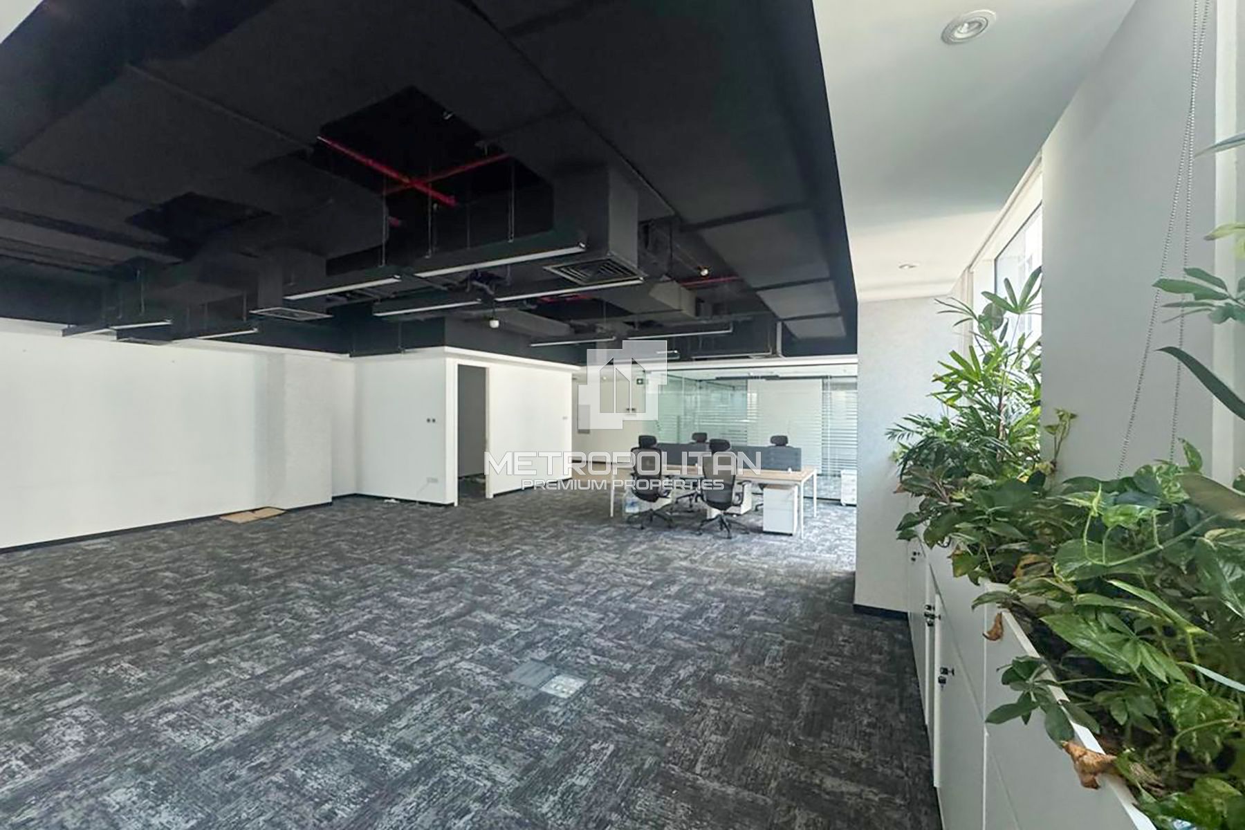 Prime Office | 7 Dedicated Parking Spaces