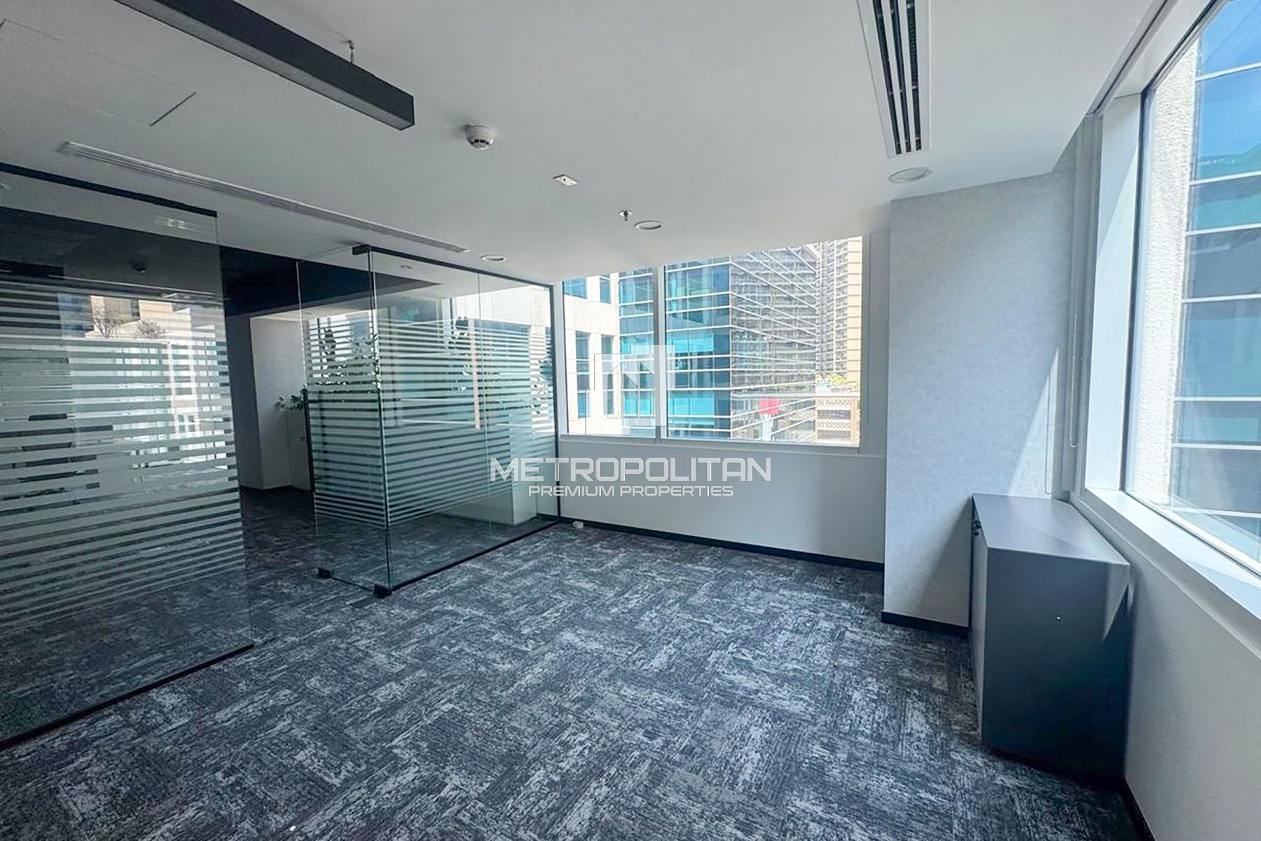 Prime Office | 7 Dedicated Parking Spaces