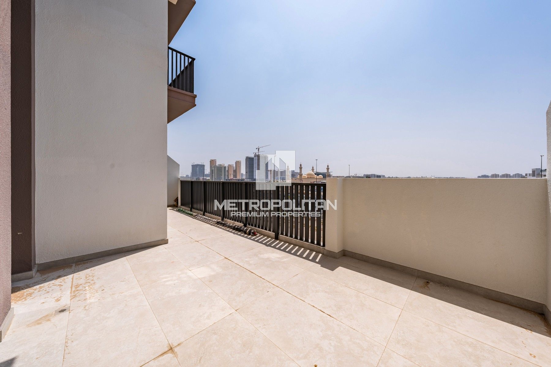 Снять квартиру в FH Residency, Jumeirah Village Triangle - MPR-10897