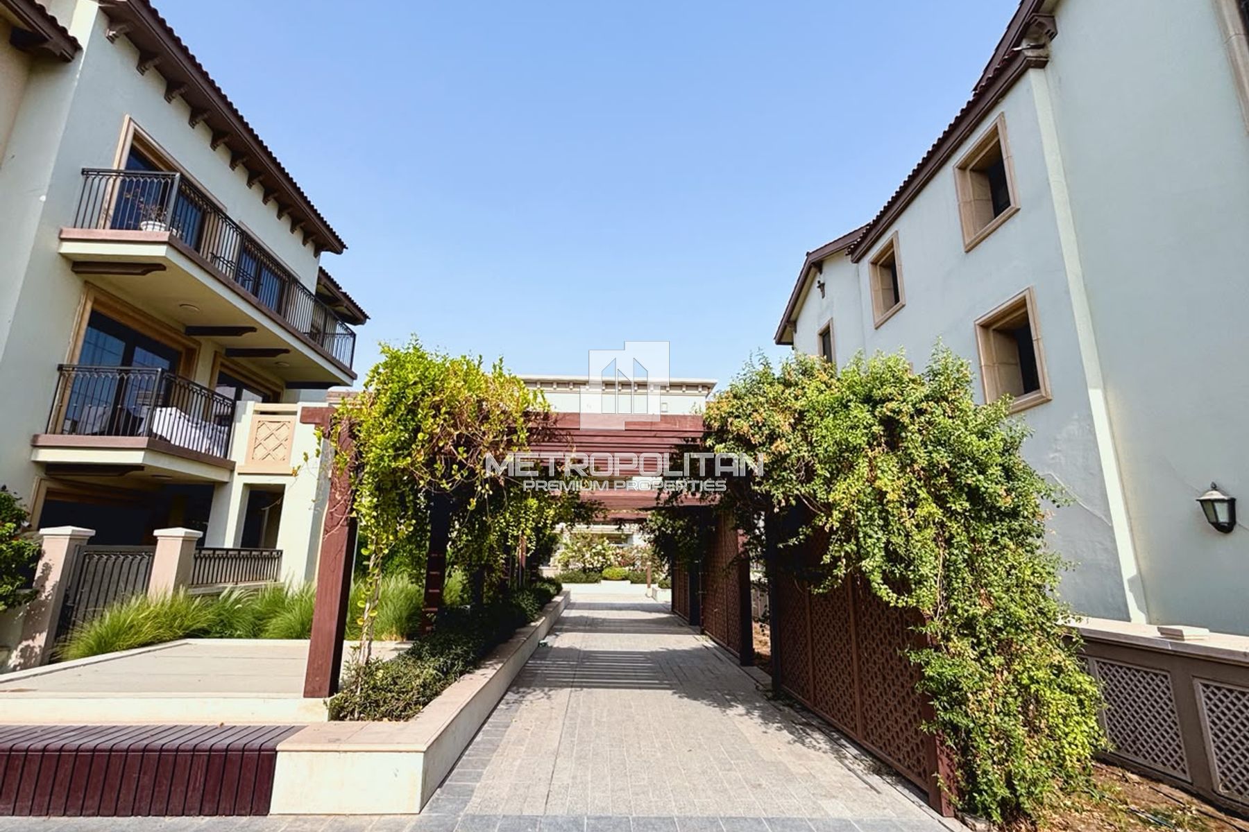 Снять квартиру в Qamar 6, Al Muhaisnah - MPR-10901